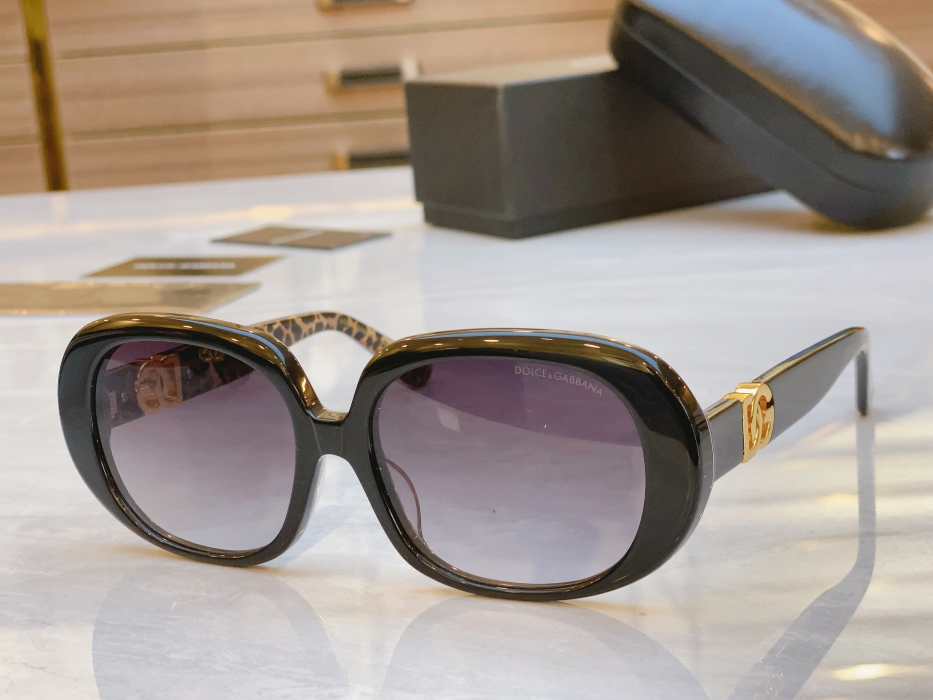 ，【DOLCE & GABBAN*】D*G新款太阳镜，MODEL：DG4476，SIZE：57口17-1