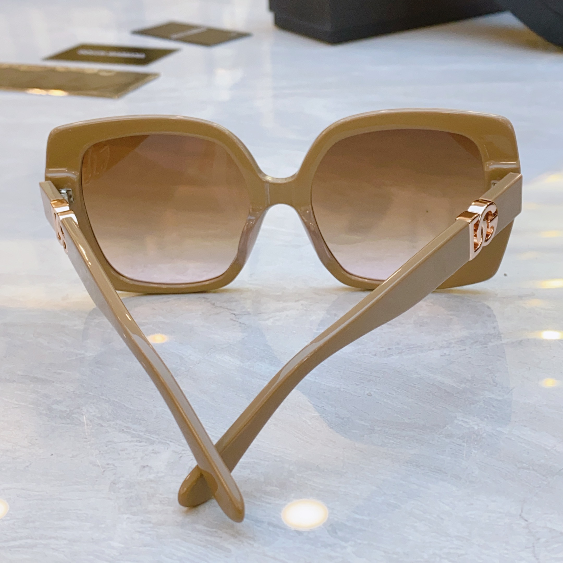，【DOLCE & GABBAN*】D*G新款太阳镜，MODEL：DG4475，SIZE：58口17-1