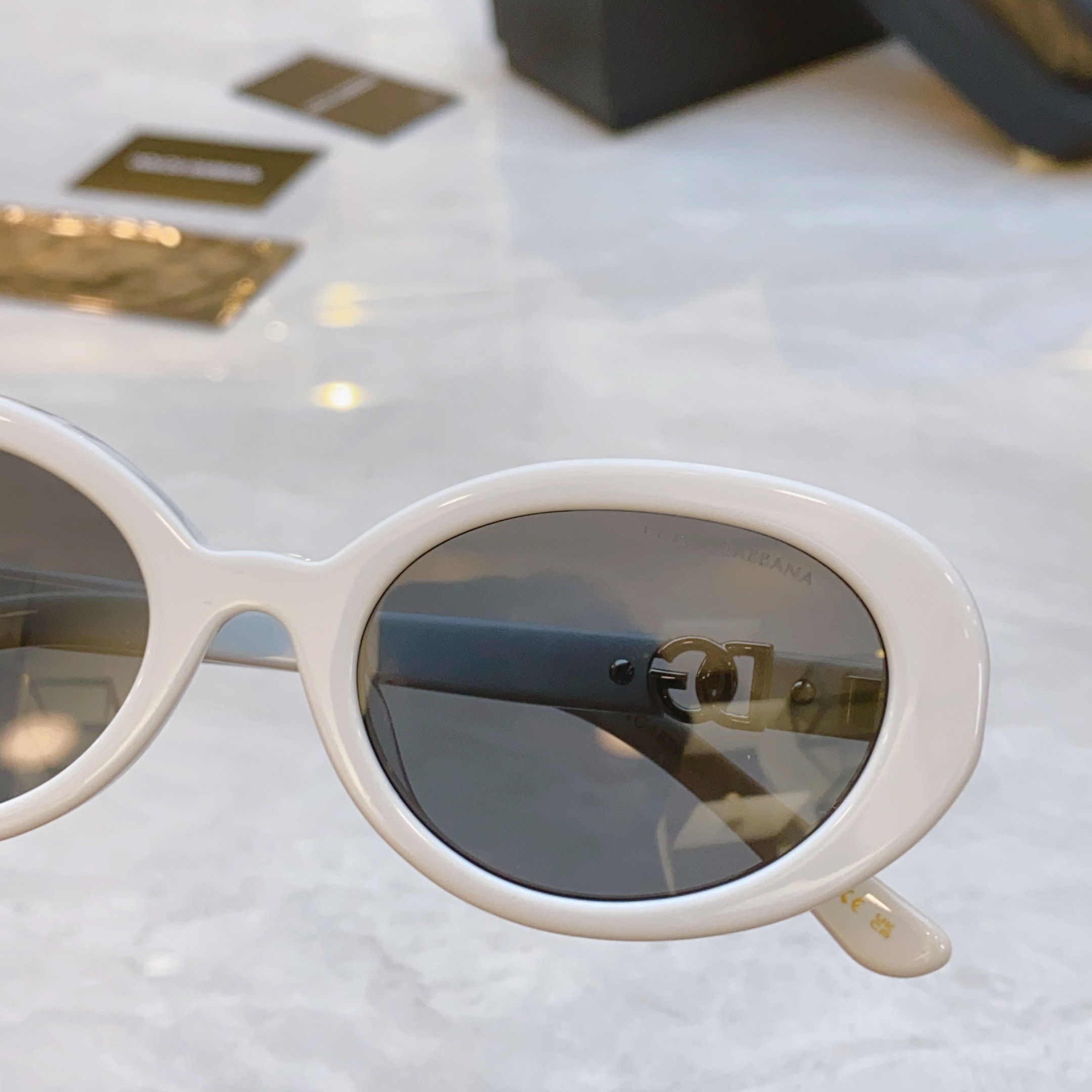 ，【DOLCE & GABBAN*】D*G新款太阳镜，MODEL：DG6007U，SIZE：51口19-