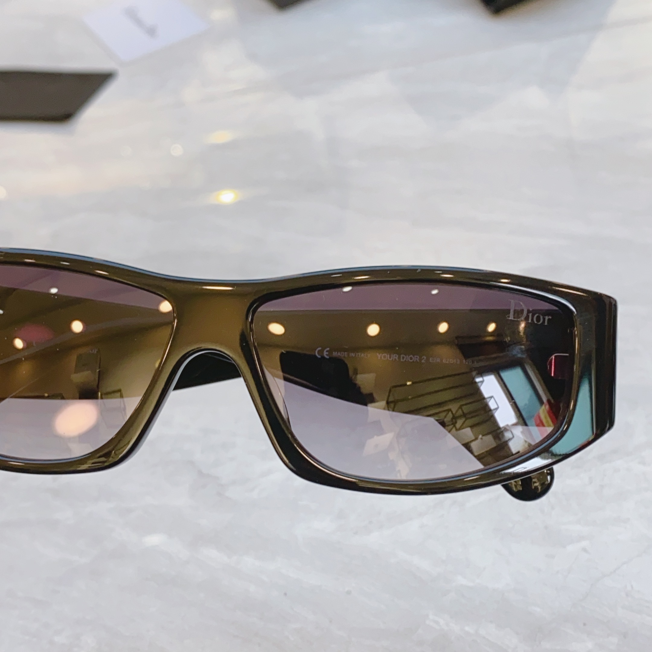，【DIO* 】迪*奥新款太阳镜，
MODEL：YOUR DIOR 2 ，SIZE：62口13-120