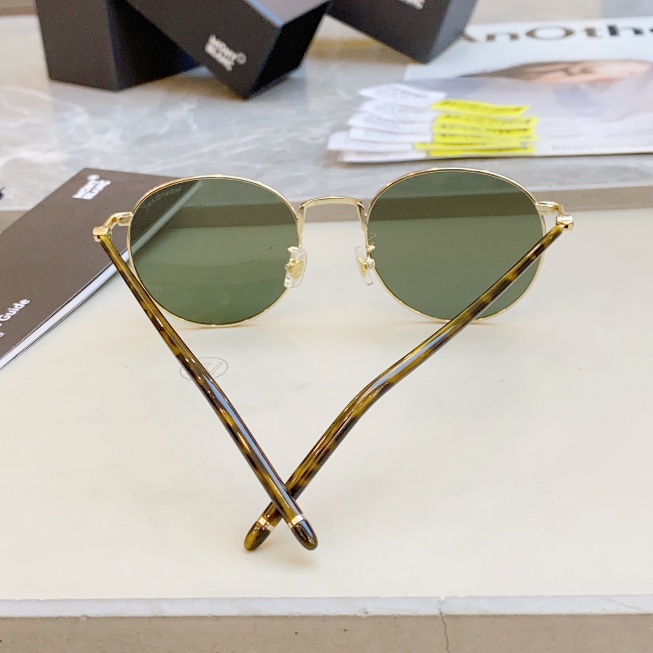 ，【MONT BLAN*】万宝*龙新款太阳镜🕶️。MODELMB0343SA，SIZE 55口21-14
