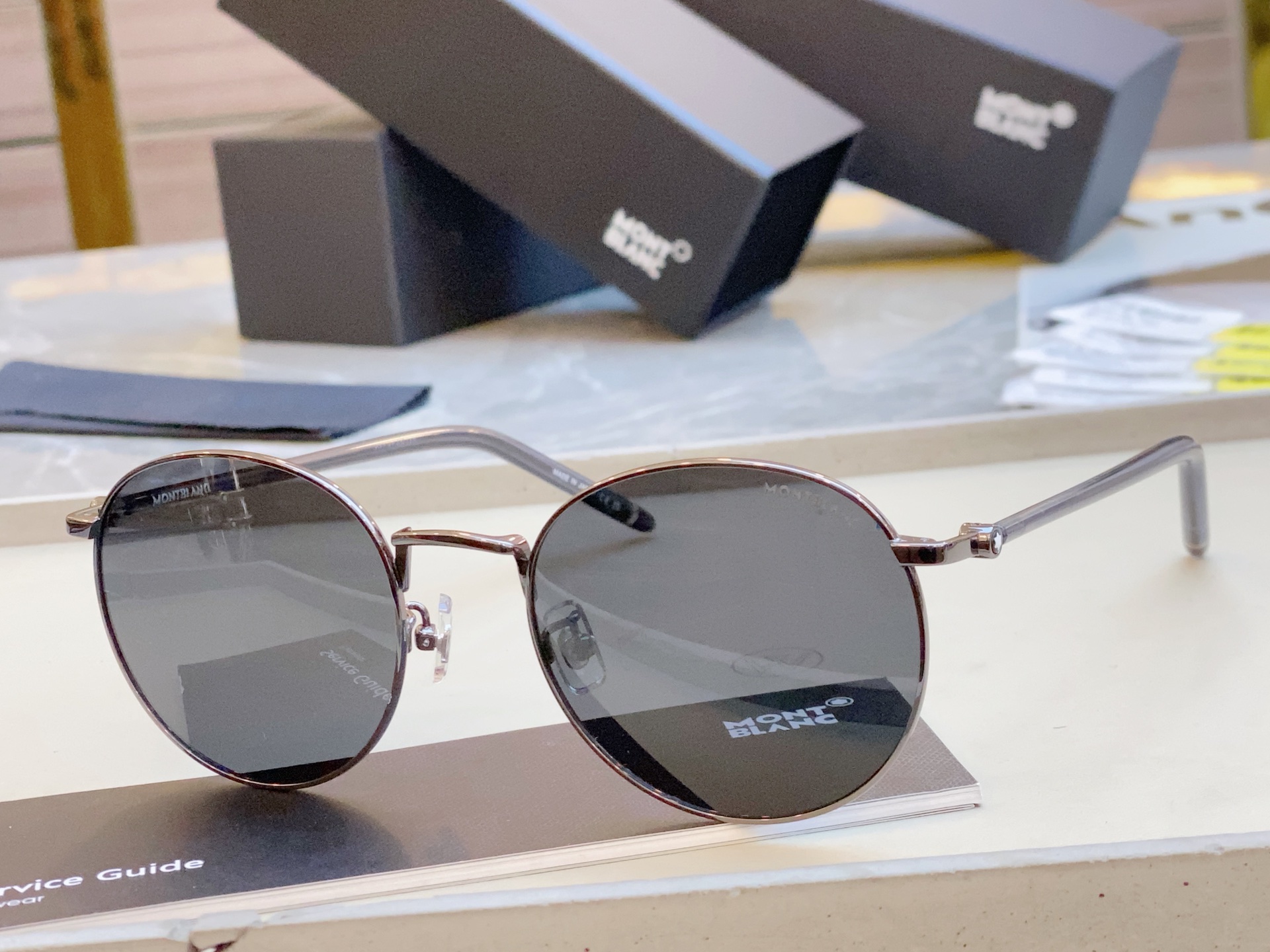 ，【MONT BLAN*】万宝*龙新款太阳镜🕶️。MODELMB0343SA，SIZE 55口21-14