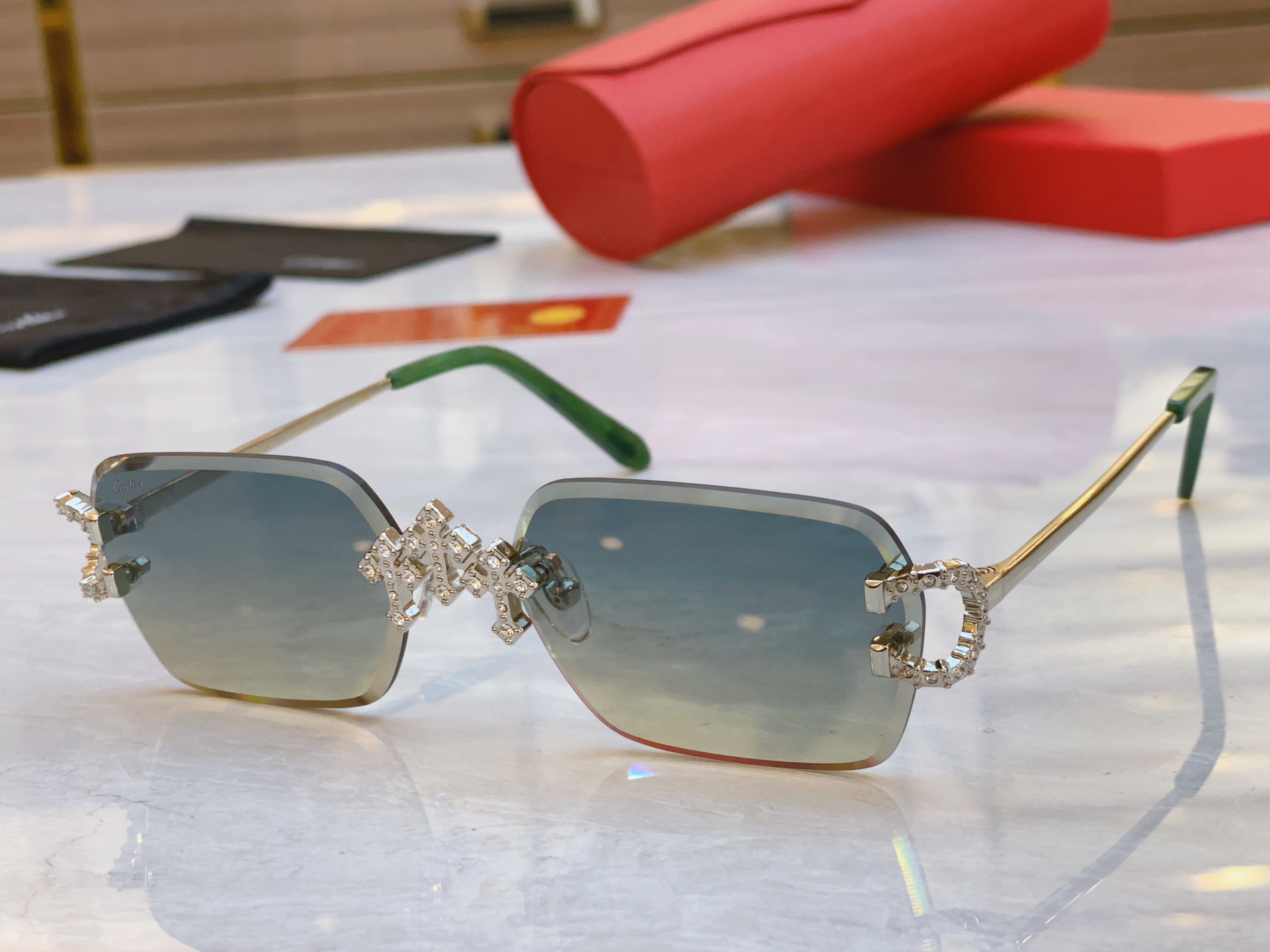 ，【CARTIE*】卡地*亚新款太阳镜，CT0679，size57口17-142