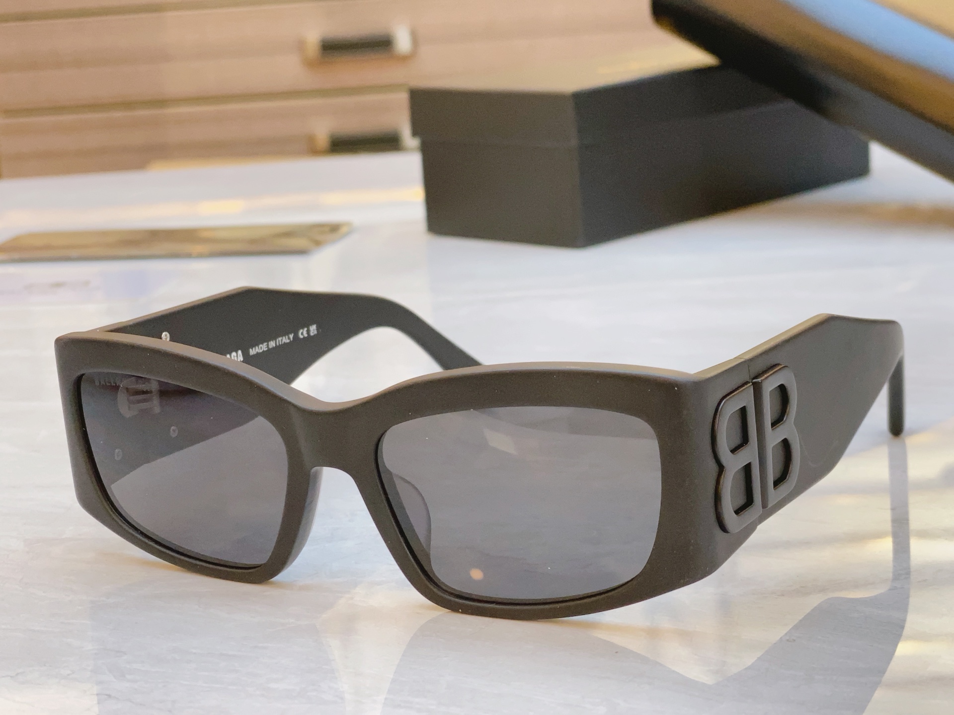 ，【BALENCIAG*】巴黎*世家新款太阳镜，MODEL：BB0360S，SIZE：56口19-130