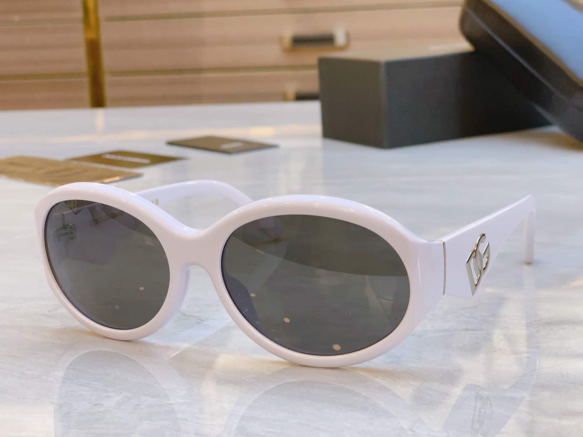 ，【DOLCE & GABBAN*】D*G新款太阳镜，MODEL：DG6201，SIZE：67口21-1
