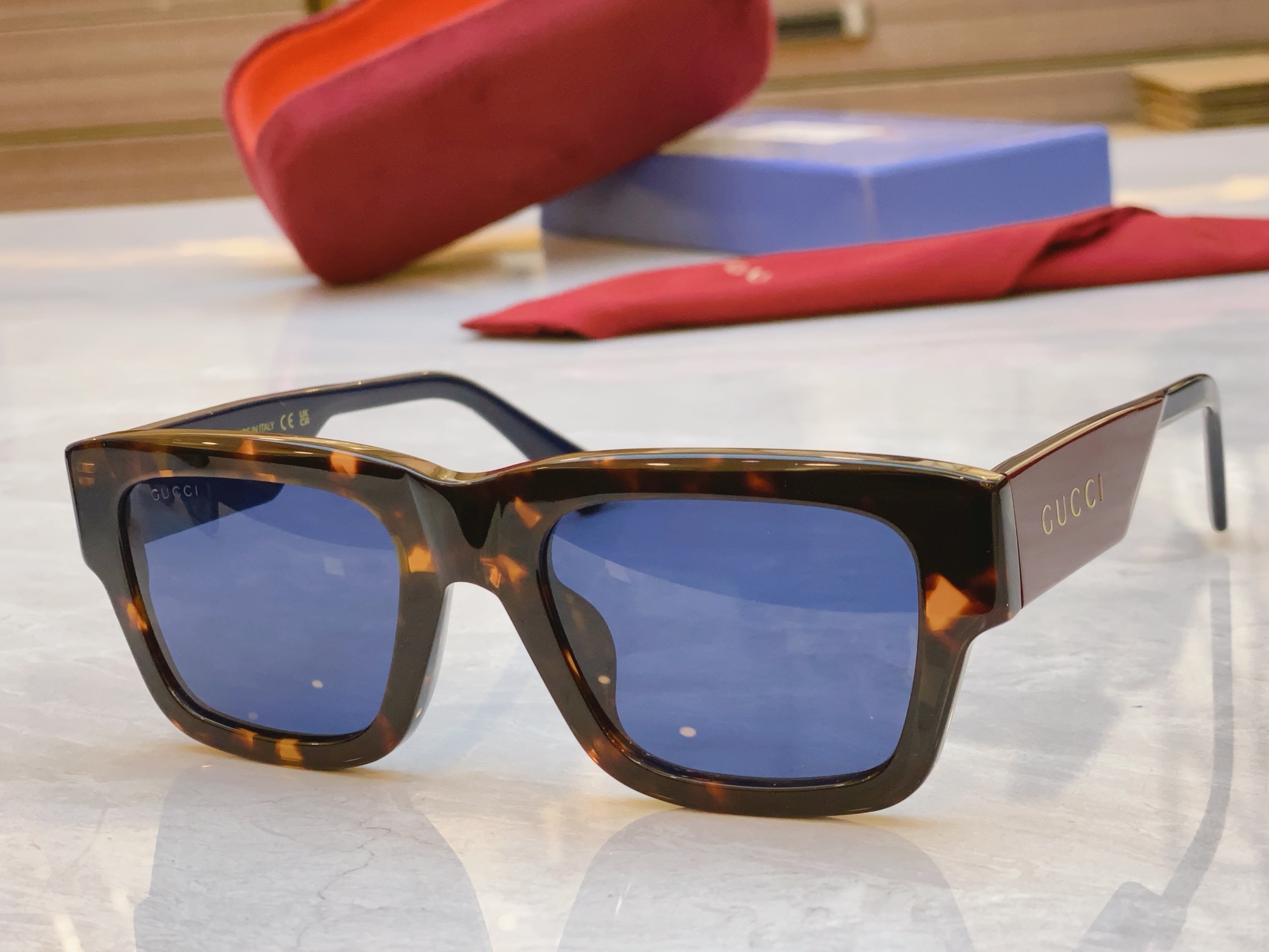 ，【GUCC*】古*驰新款太阳镜🕶️，MODEL：GG1688S，SIZE52口21-145