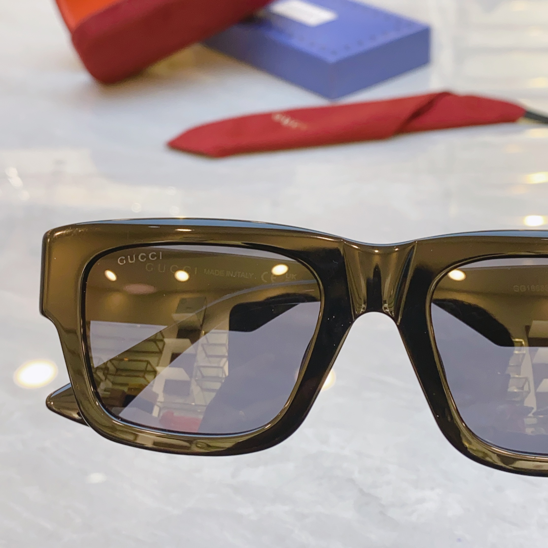 ，【GUCC*】古*驰新款太阳镜🕶️，MODEL：GG1688S，SIZE52口21-145