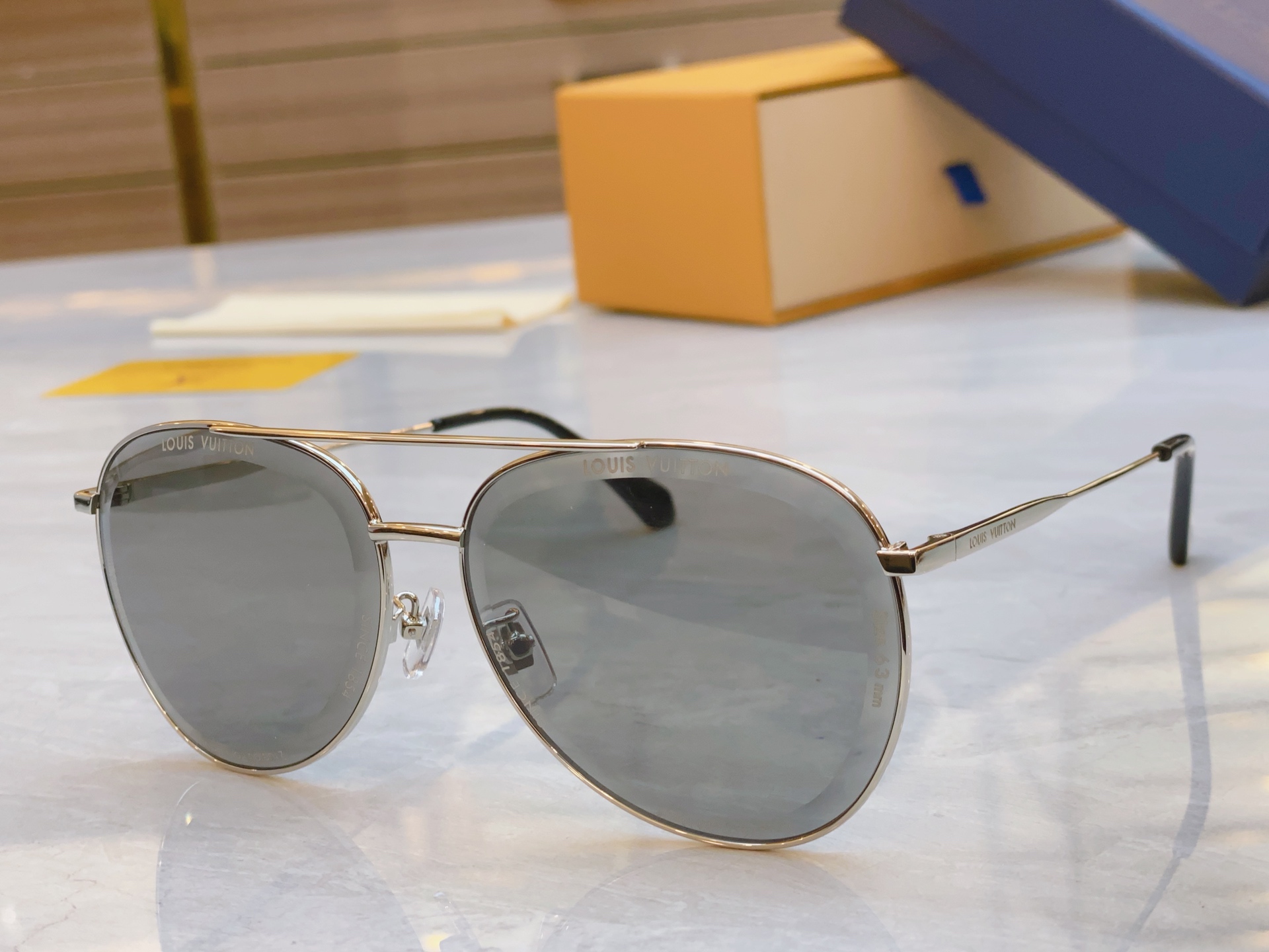，【LOUIS VUITTO*】路易*威登新款太阳镜，MODEL：Z2625，SIZE：63口14-14