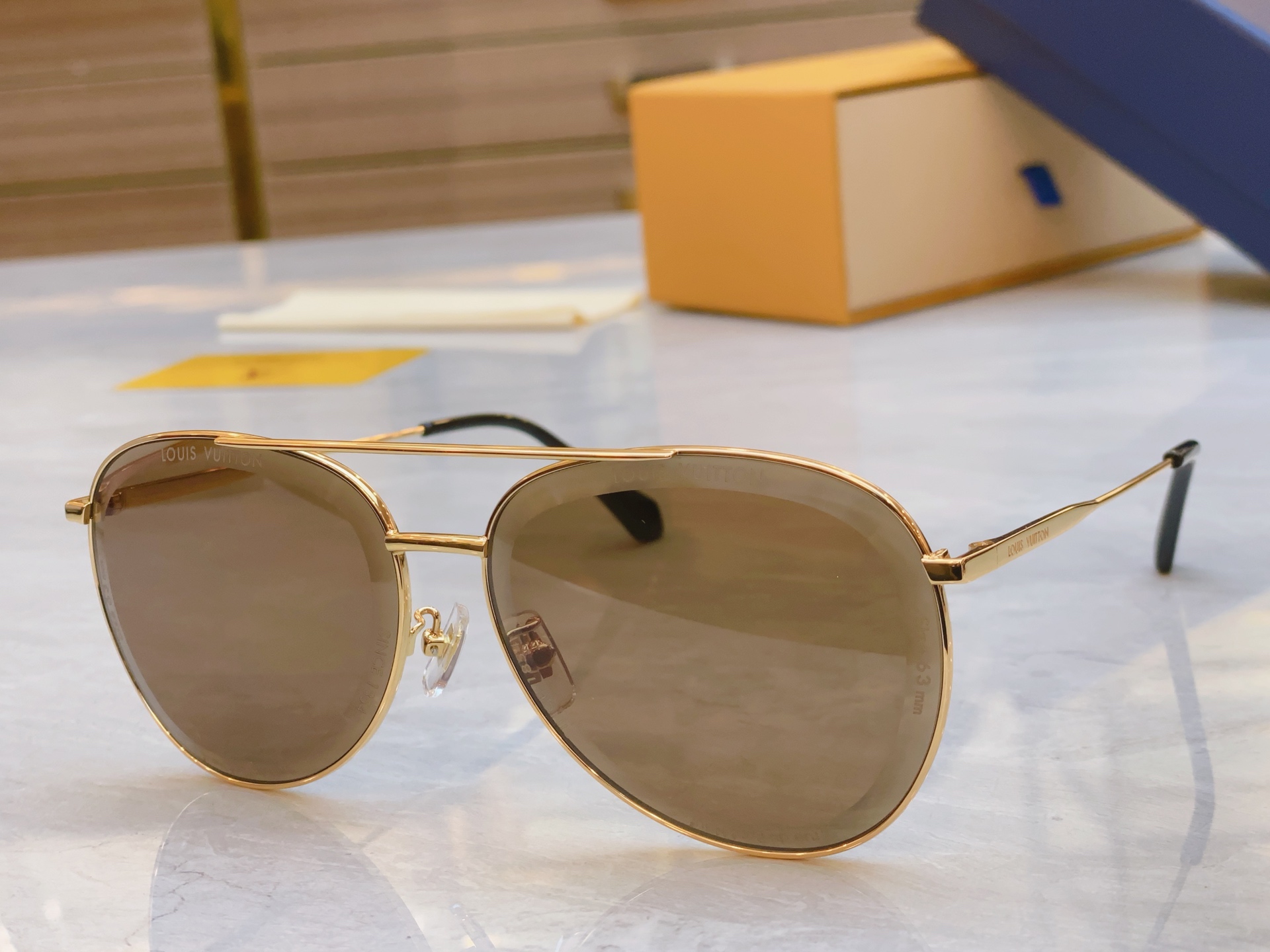 ，【LOUIS VUITTO*】路易*威登新款太阳镜，MODEL：Z2625，SIZE：63口14-14