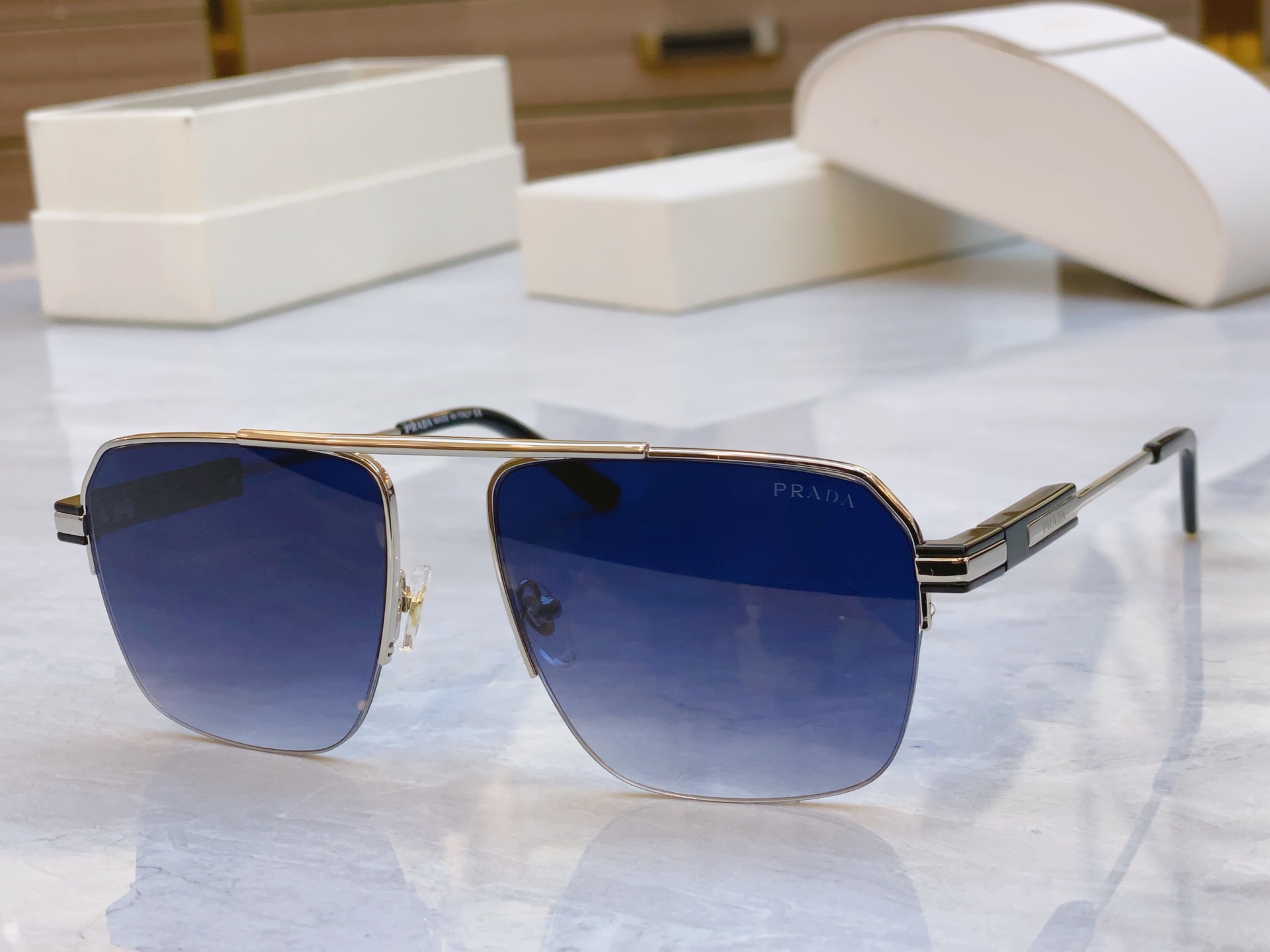 ，【PRAD*】普拉*达新款太阳镜，MODEL：PR A76-S，SIZE：58口17-145