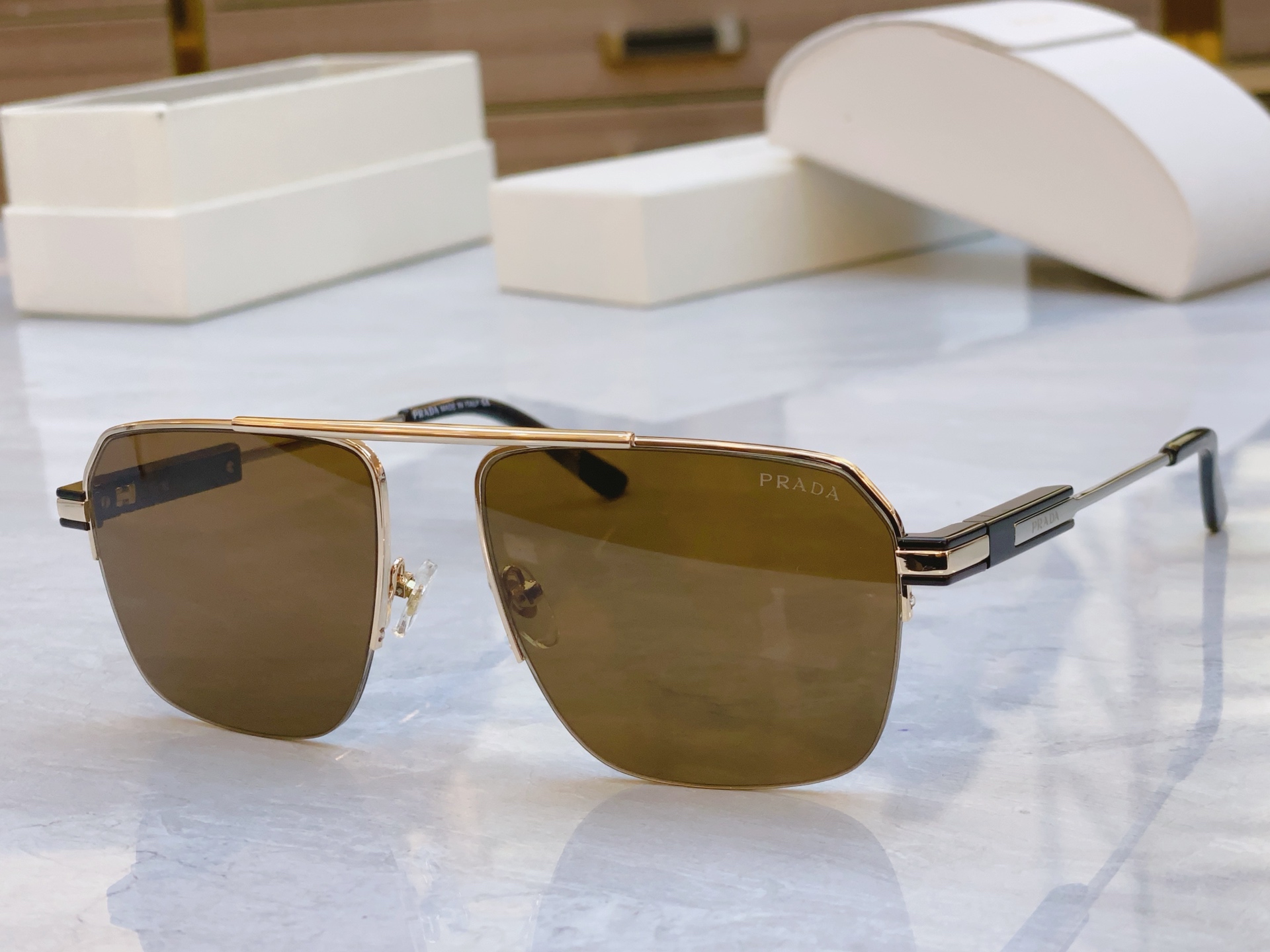 ，【PRAD*】普拉*达新款太阳镜，MODEL：PR A76-S，SIZE：58口17-145
