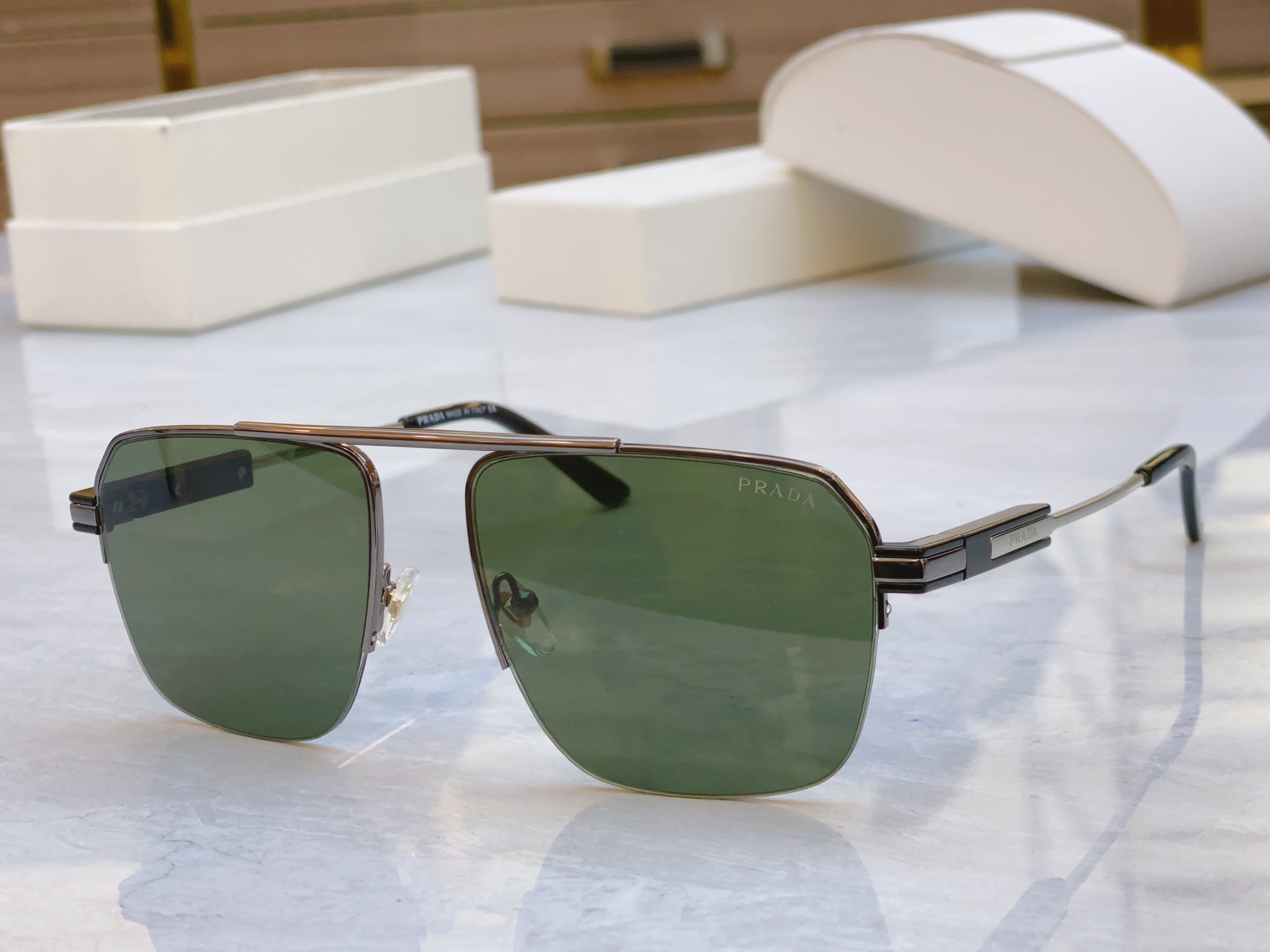 ，【PRAD*】普拉*达新款太阳镜，MODEL：PR A76-S，SIZE：58口17-145