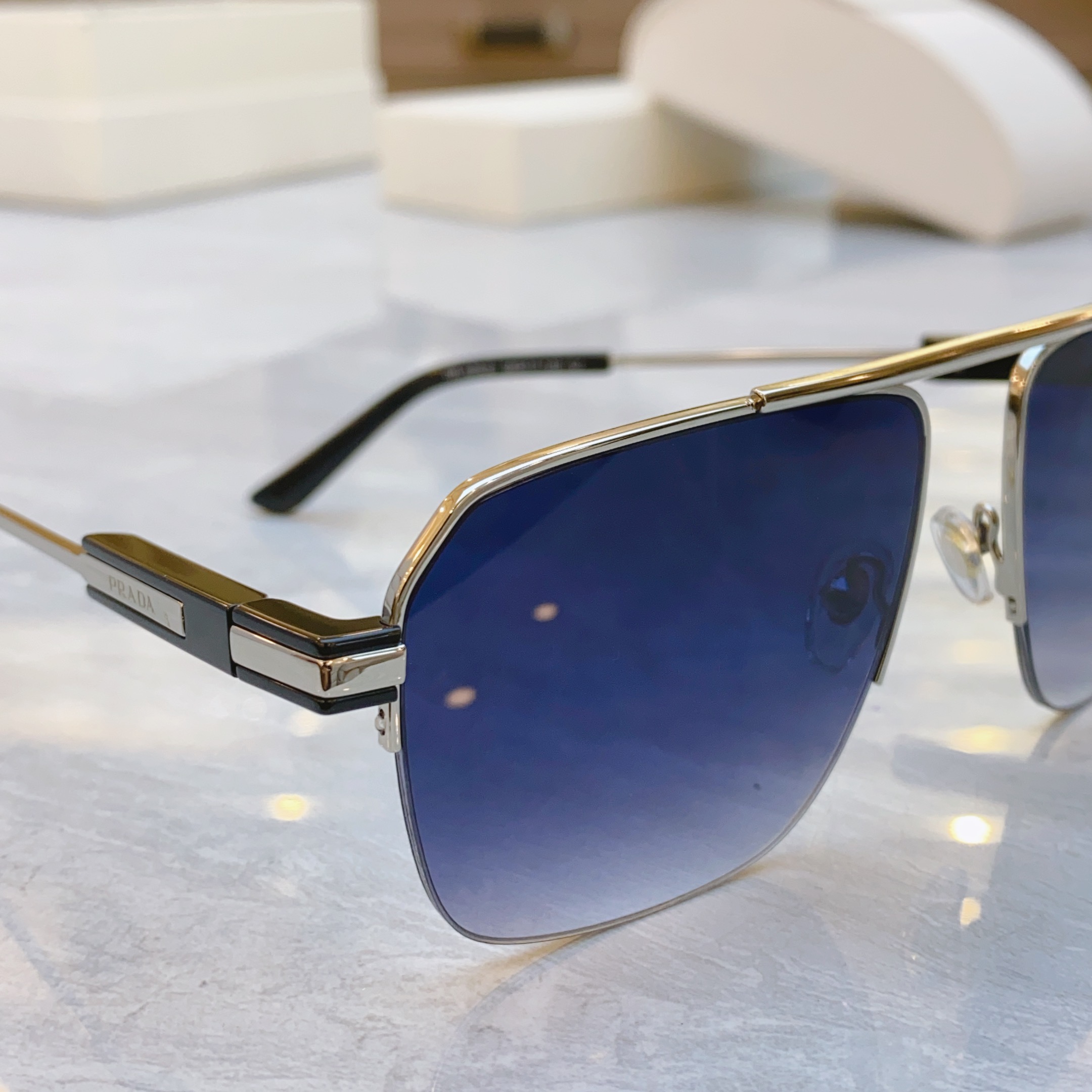 ，【PRAD*】普拉*达新款太阳镜，MODEL：PR A76-S，SIZE：58口17-145