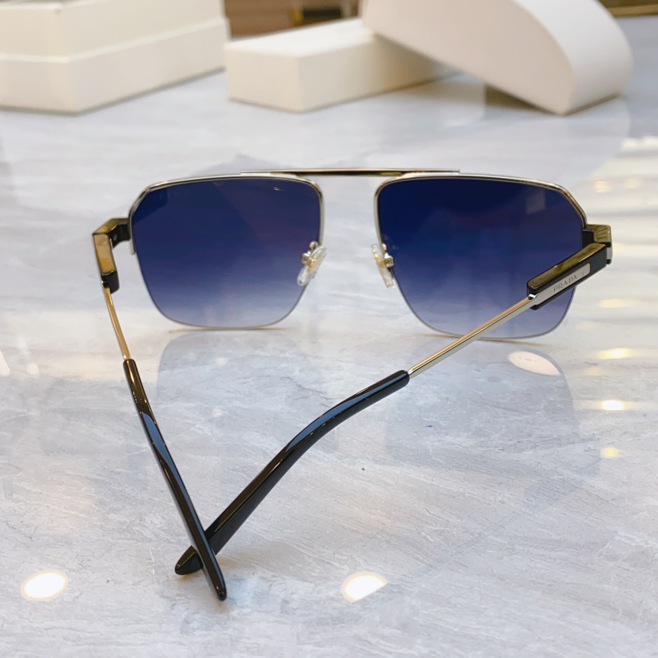 ，【PRAD*】普拉*达新款太阳镜，MODEL：PR A76-S，SIZE：58口17-145