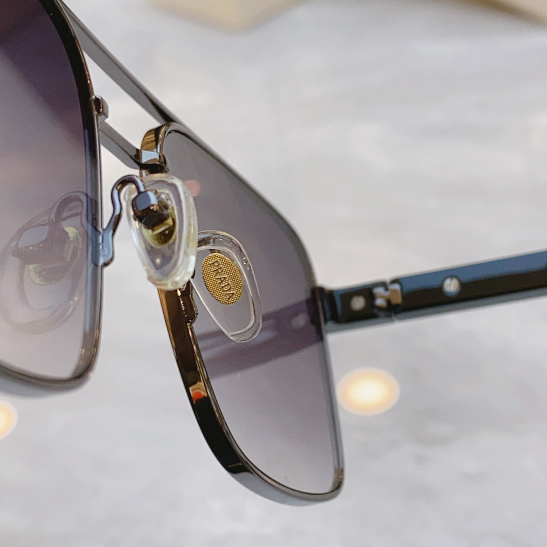 ，【PRAD*】普拉*达新款太阳镜，MODEL：PR A76-S，SIZE：58口17-145