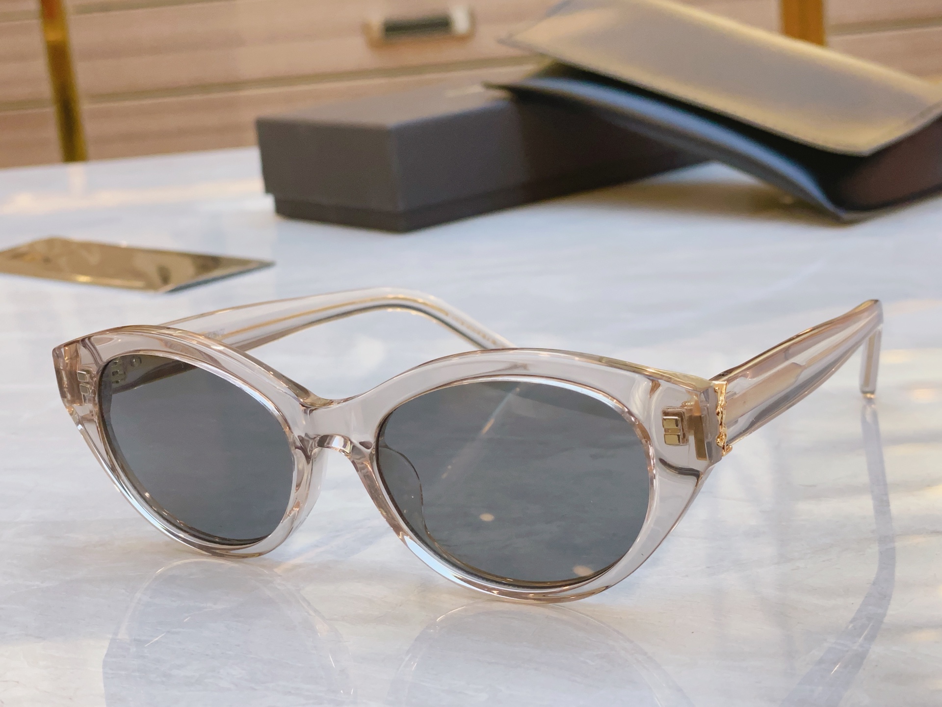 ，【SAINT LAURN*】圣罗*兰新款太阳镜，MODELSL148F，SIZE58口18-145