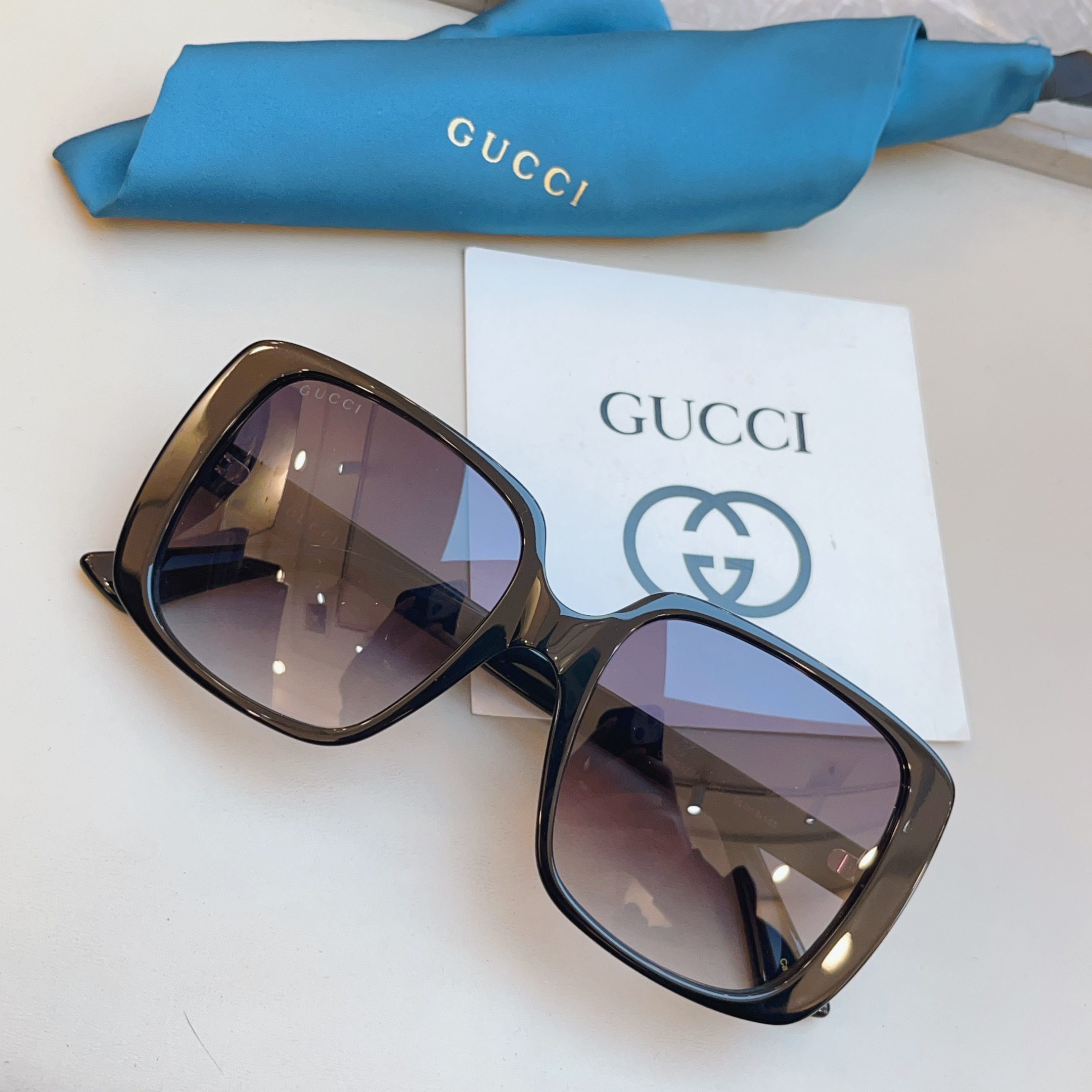 ，【GUCC*】古*驰新款太阳镜🕶️，GG0632SA，SIZE56口18-145 
