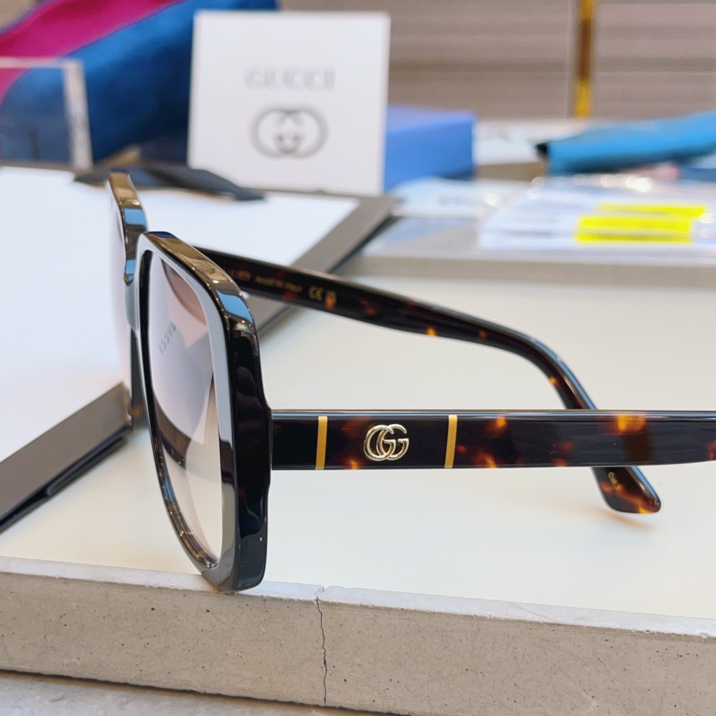 ，【GUCC*】古*驰新款太阳镜🕶️，GG0632SA，SIZE56口18-145 