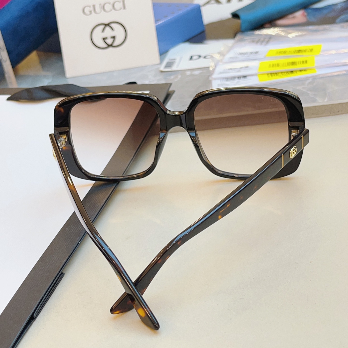 ，【GUCC*】古*驰新款太阳镜🕶️，GG0632SA，SIZE56口18-145 