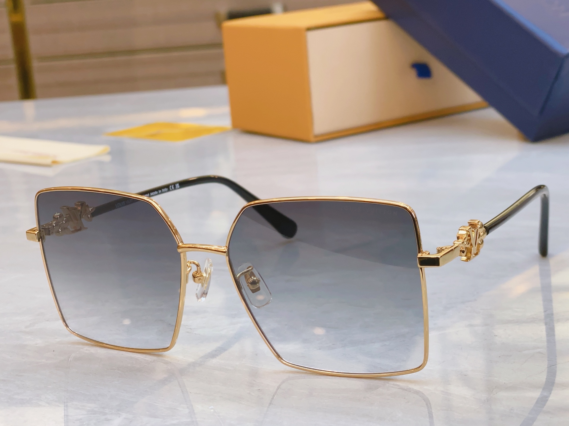 ，【LOUIS VUITTO*】路易*威登新款太阳镜，MODEL：Z1314，SIZE：60口14-14