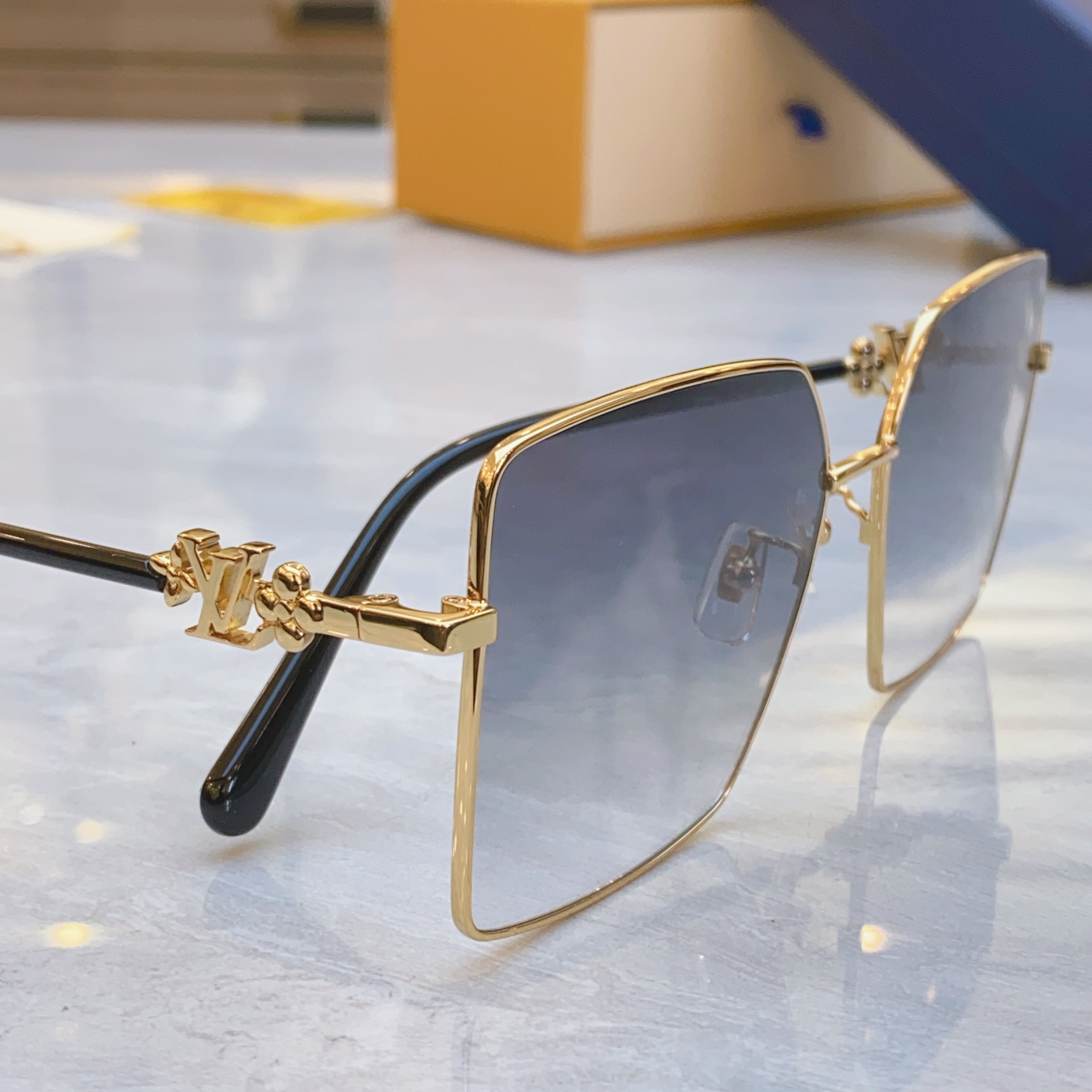 ，【LOUIS VUITTO*】路易*威登新款太阳镜，MODEL：Z1314，SIZE：60口14-14