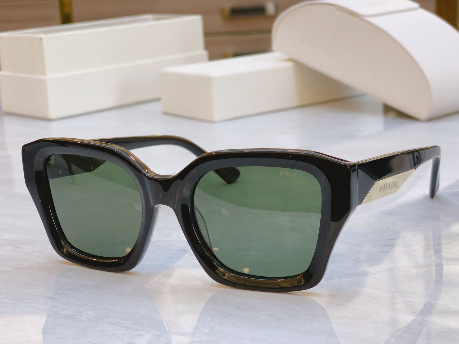 ，【PRAD*】普拉*达新款太阳镜，
MODEL：PRA 79-S，SIZE：52口20-145
