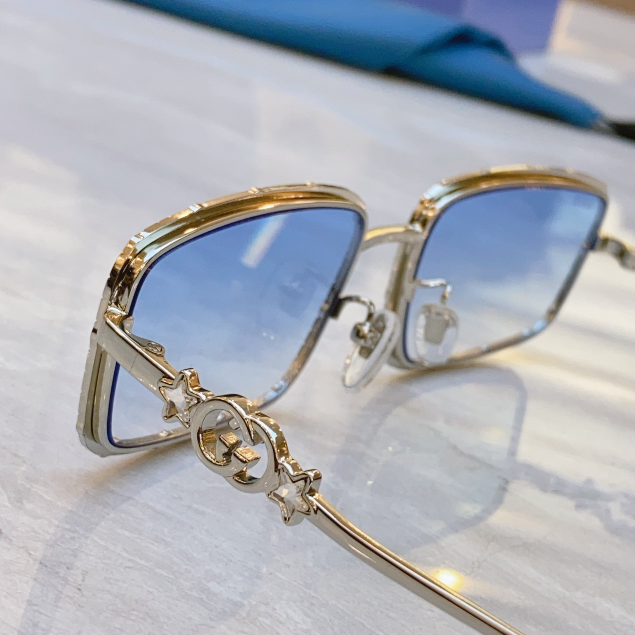 ，【GUCC*】古*驰新款太阳镜🕶️，MODEL：GG1568S，SIZE57口19-145