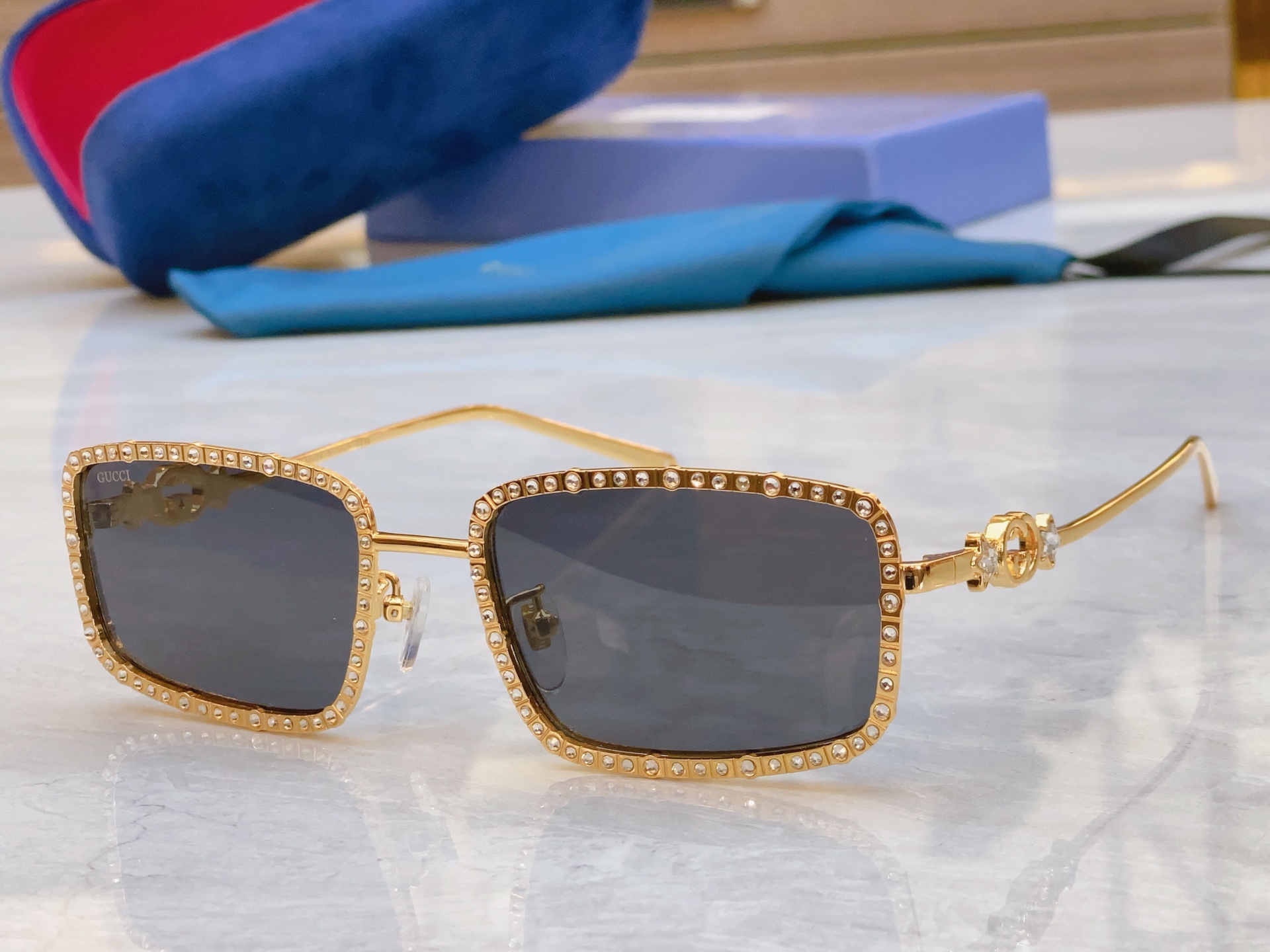 ，【GUCC*】古*驰新款太阳镜🕶️，MODEL：GG1568S，SIZE57口19-145