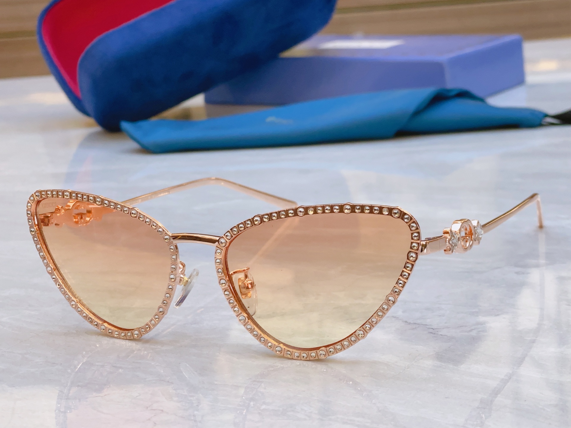 ，【GUCC*】古*驰新款太阳镜🕶️，MODEL：GG1569S，SIZE59口17-145