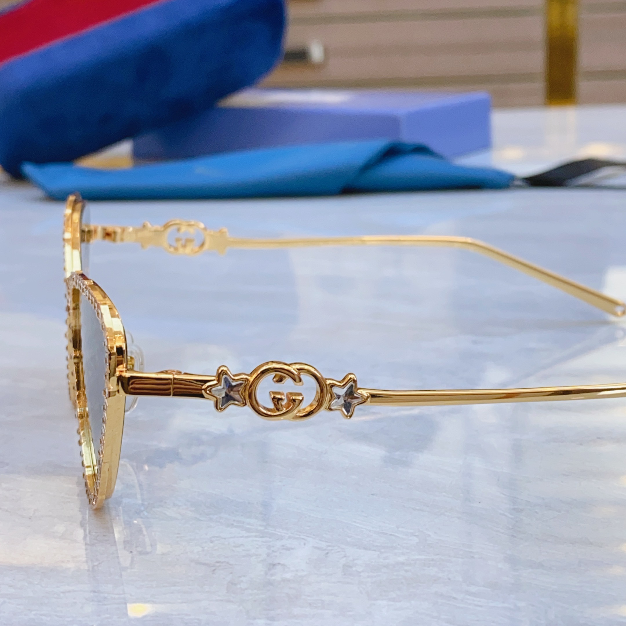 ，【GUCC*】古*驰新款太阳镜🕶️，MODEL：GG1569S，SIZE59口17-145