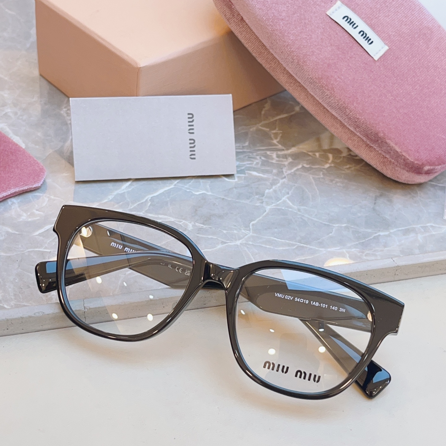 ，【MIU MI*】缪缪新款眼镜架，
MODELVMU 02V，SIZE：54口19-140