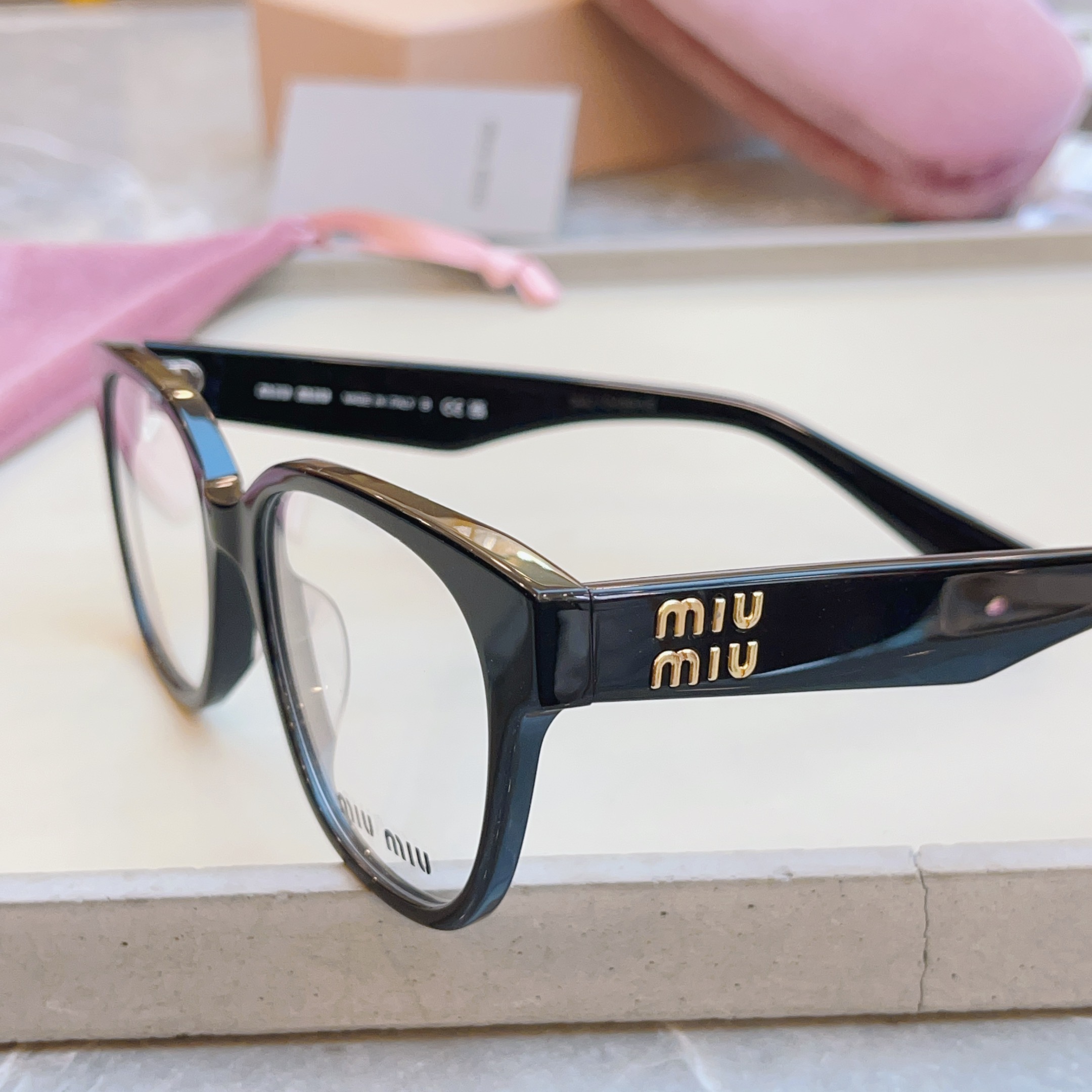 ，【MIU MI*】缪缪新款眼镜架，
MODELVMU 02V，SIZE：54口19-140