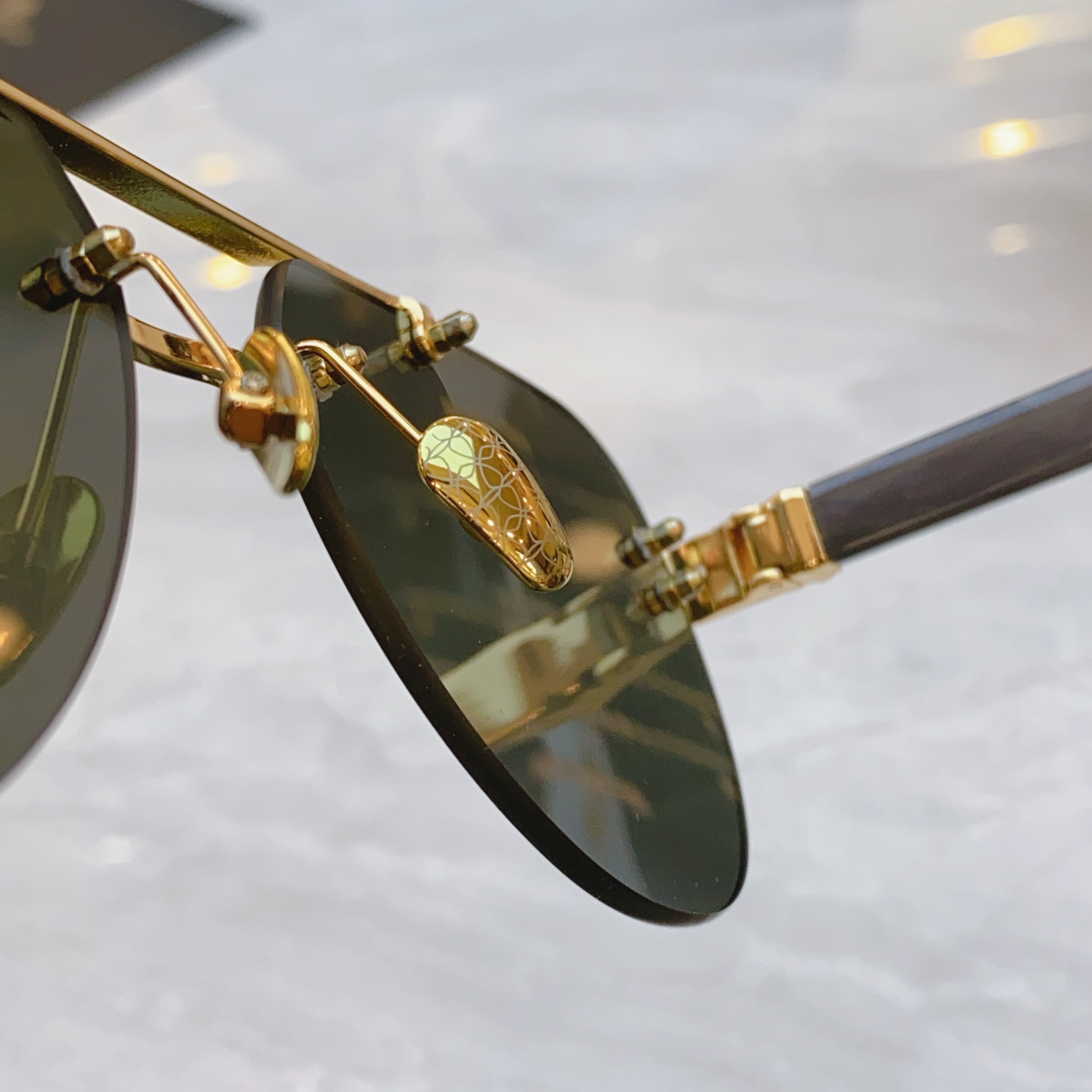 ，【MAYBAC*】迈巴*赫新款太阳镜🕶️🕶️，MODEL E01Z - V/ 10 - 8/P/SH 