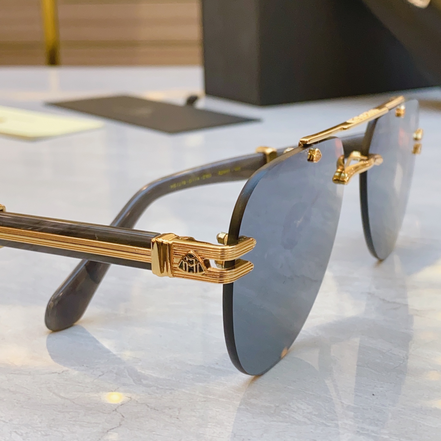 ，【MAYBAC*】迈巴*赫新款太阳镜🕶️🕶️，MODEL E01Z - V/ 10 - 8/P/SH 