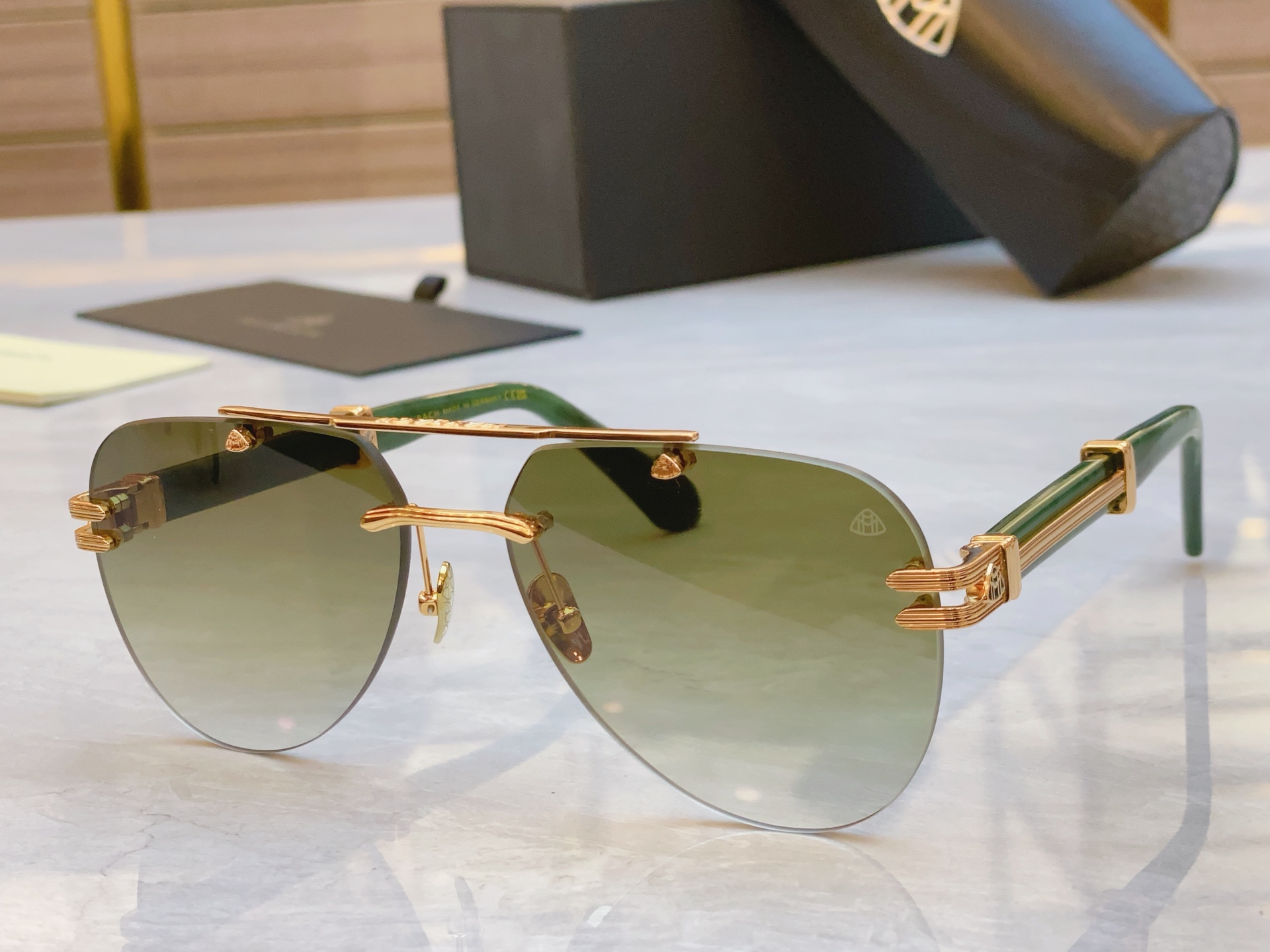 ，【MAYBAC*】迈巴*赫新款太阳镜🕶️🕶️，MODEL E01Z - V/ 10 - 8/P/SH 