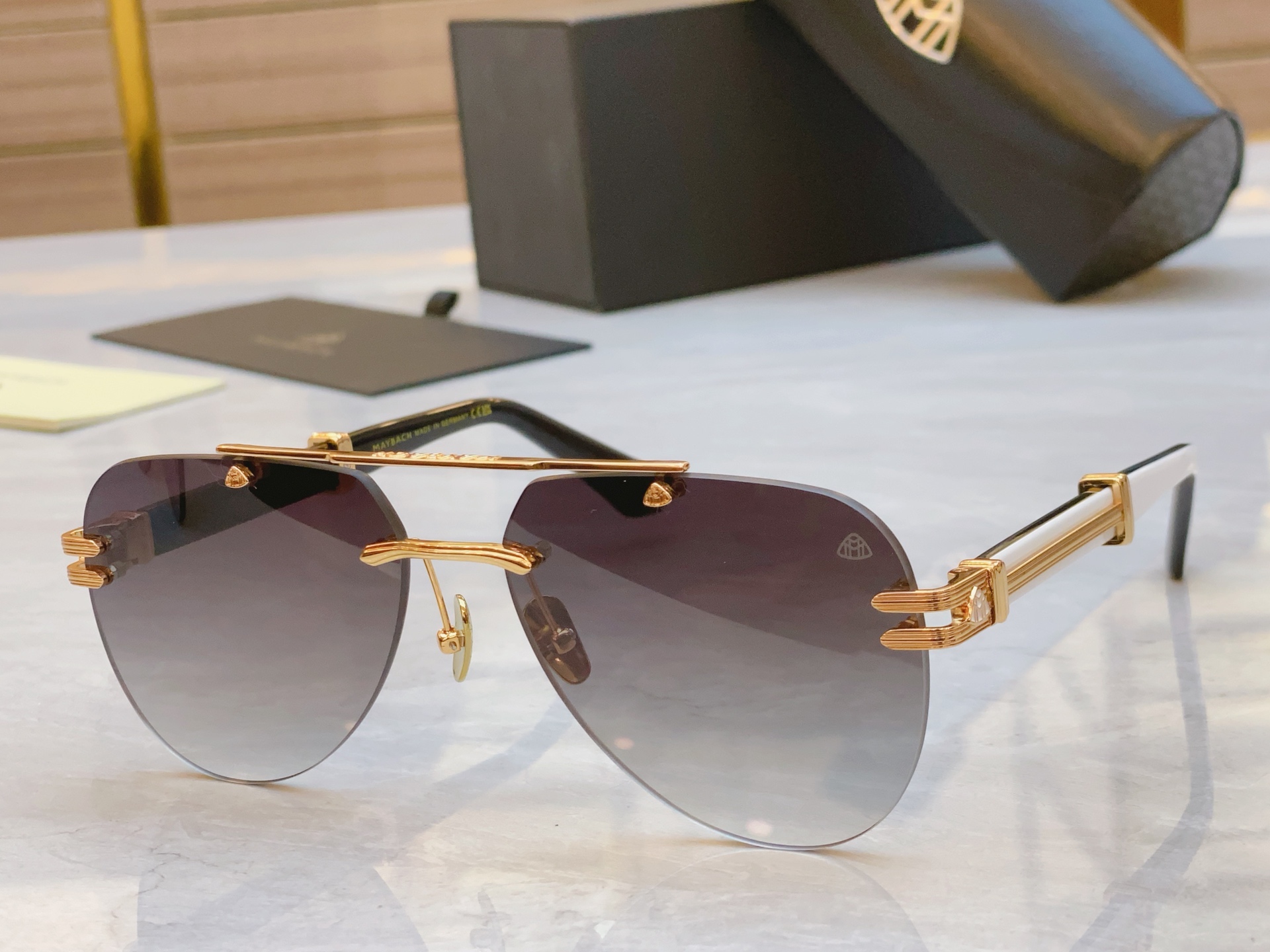 ，【MAYBAC*】迈巴*赫新款太阳镜🕶️🕶️，MODEL E01Z - V/ 10 - 8/P/SH 