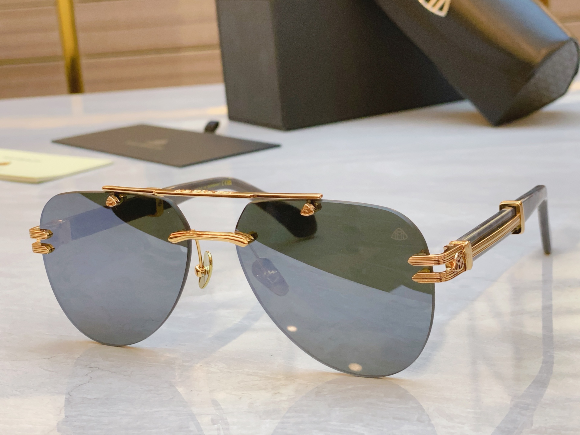 ，【MAYBAC*】迈巴*赫新款太阳镜🕶️🕶️，MODEL E01Z - V/ 10 - 8/P/SH 