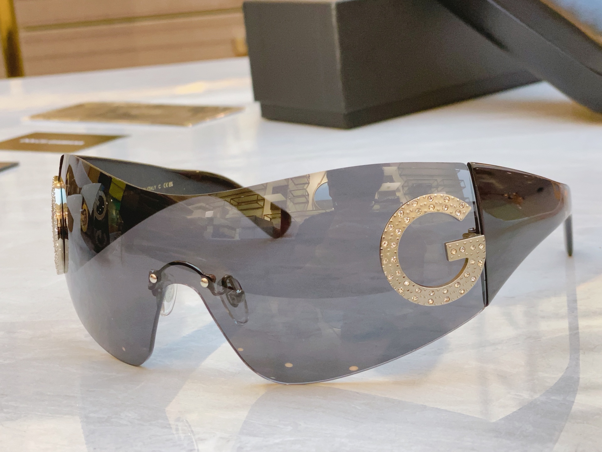 ，【DOLCE & GABBAN*】D*G新款太阳镜，MODEL：DG2298B，SIZE：141口0-