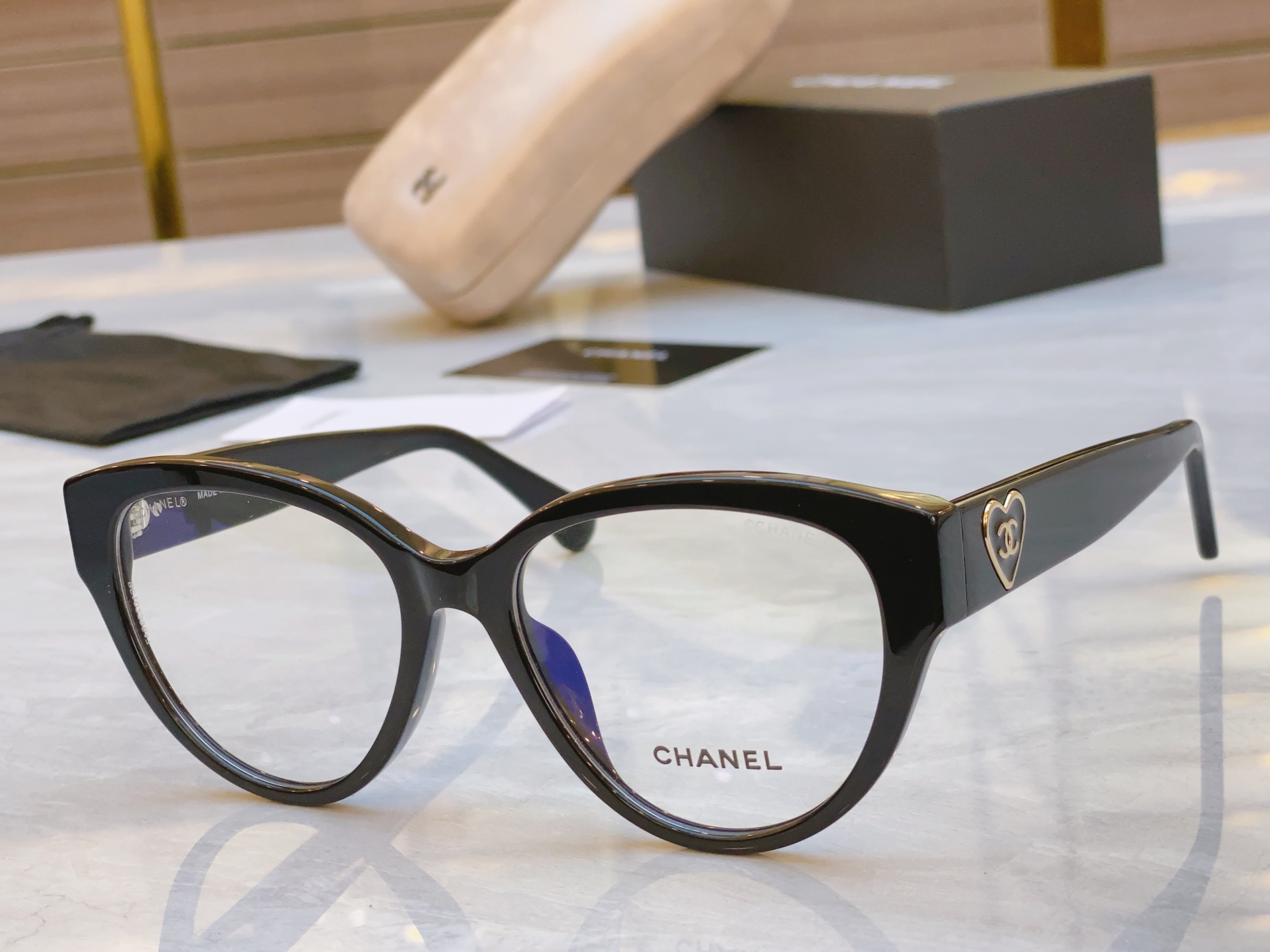，【CHANE*】香奈*儿新款太阳镜，MODEL：CH5477，SIZE：56口19-140