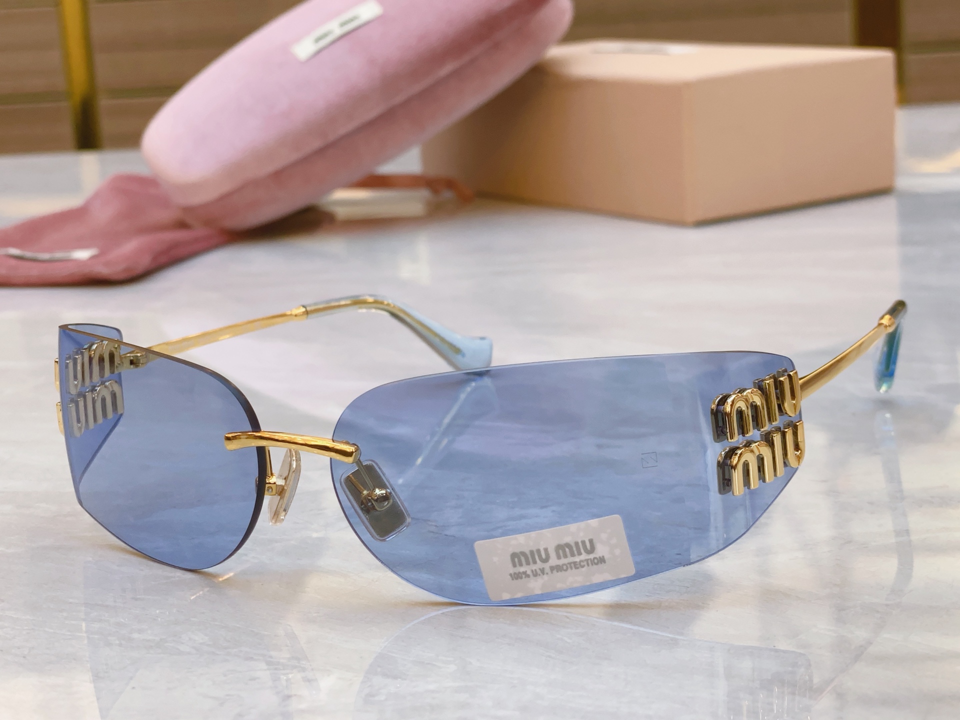 ，【MIU MI*】缪缪新款太阳镜，
MODELSMU A51S，SIZE：75口14-110