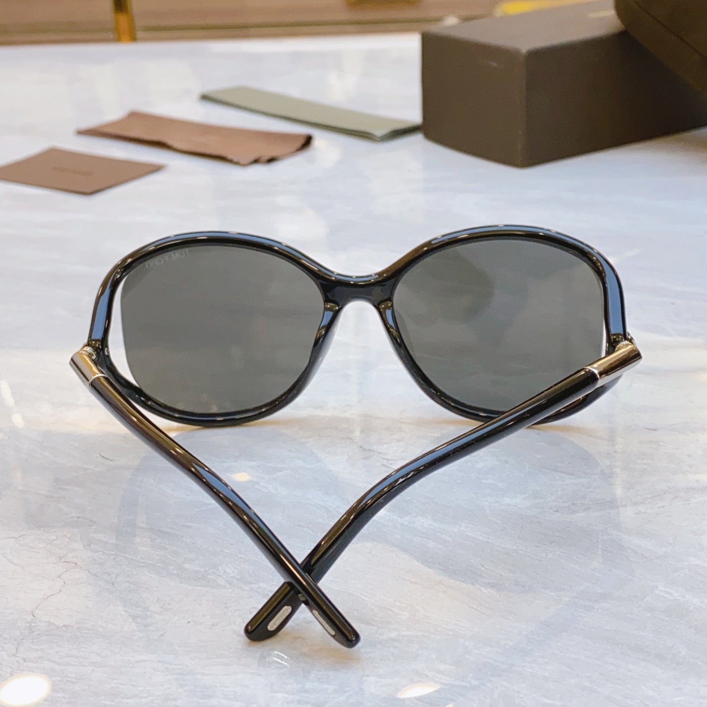 ，【TOM FOR*】汤姆*福特新款太阳镜🕶️，MODEL：FT 1090，SIZE：59口18-120