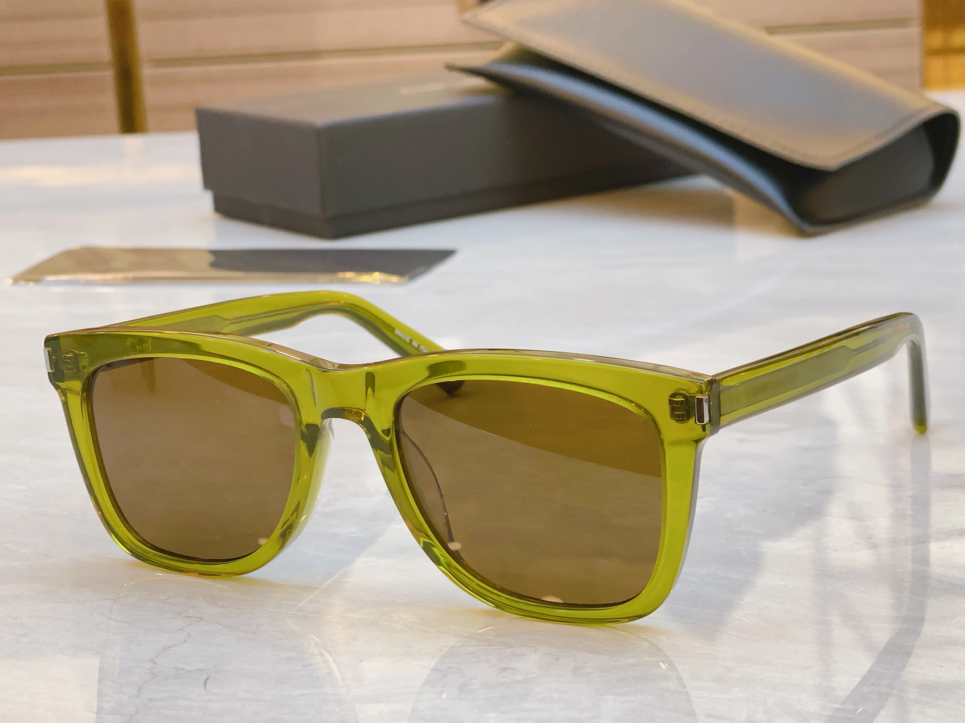，【SAINT LAURN*】圣罗*兰新款太阳镜，MODELSL 712，SIZE52口19-140