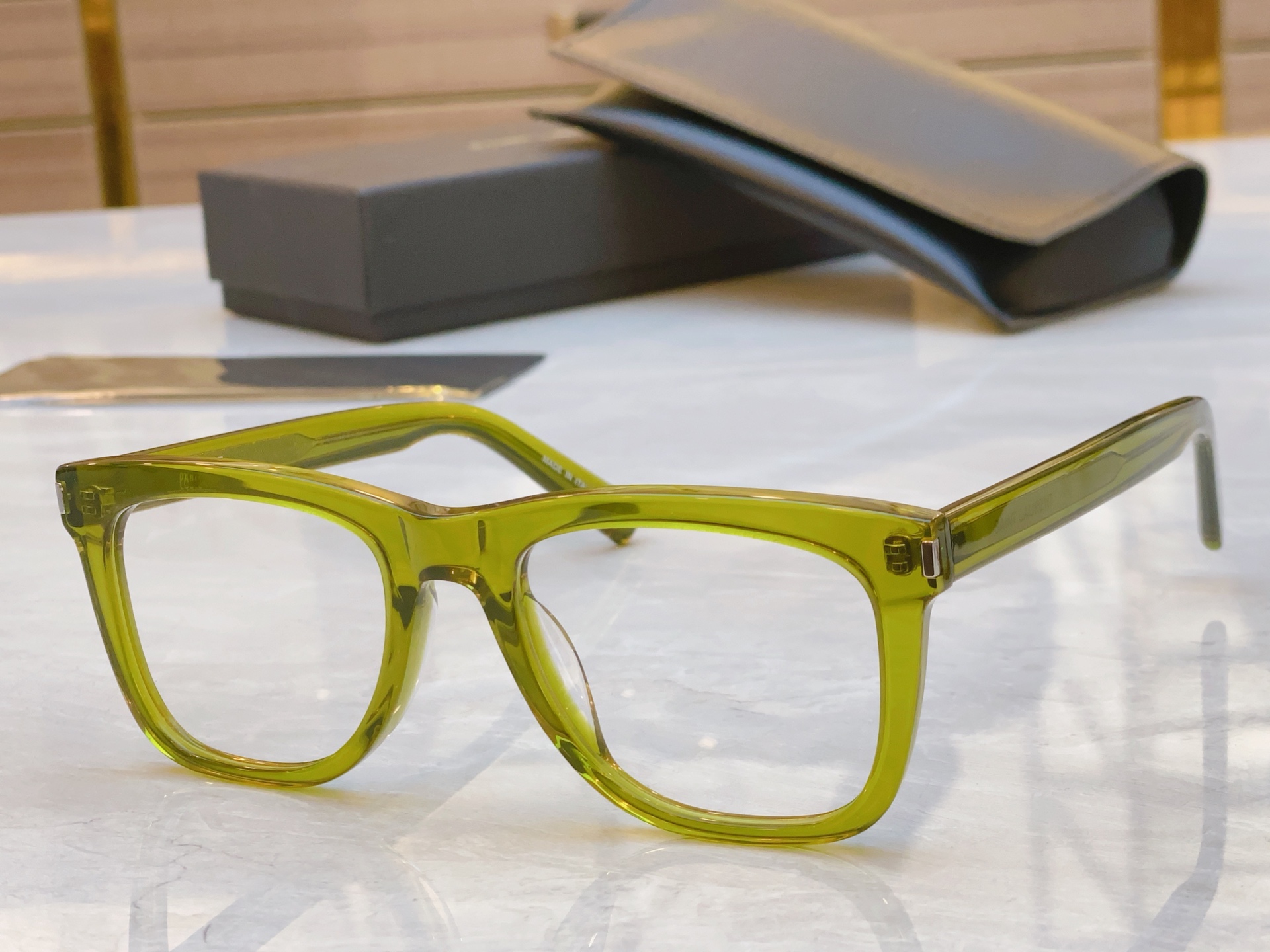 ，【SAINT LAURN*】圣罗*兰新款太阳镜，MODELSL 712，SIZE52口19-140
