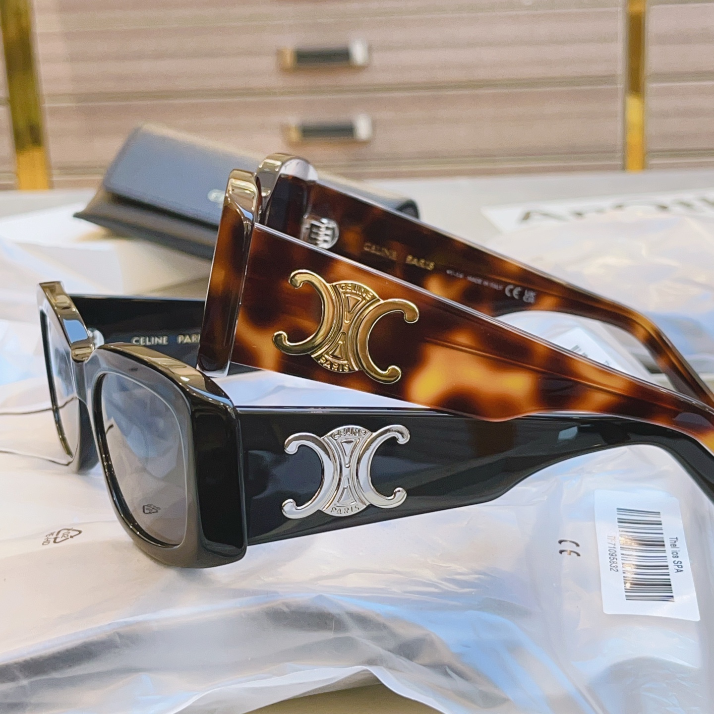 ，【CELIN*】赛*琳新款太阳镜， 原单高品质，MODELCL40282U ，SIZE 53口18-1