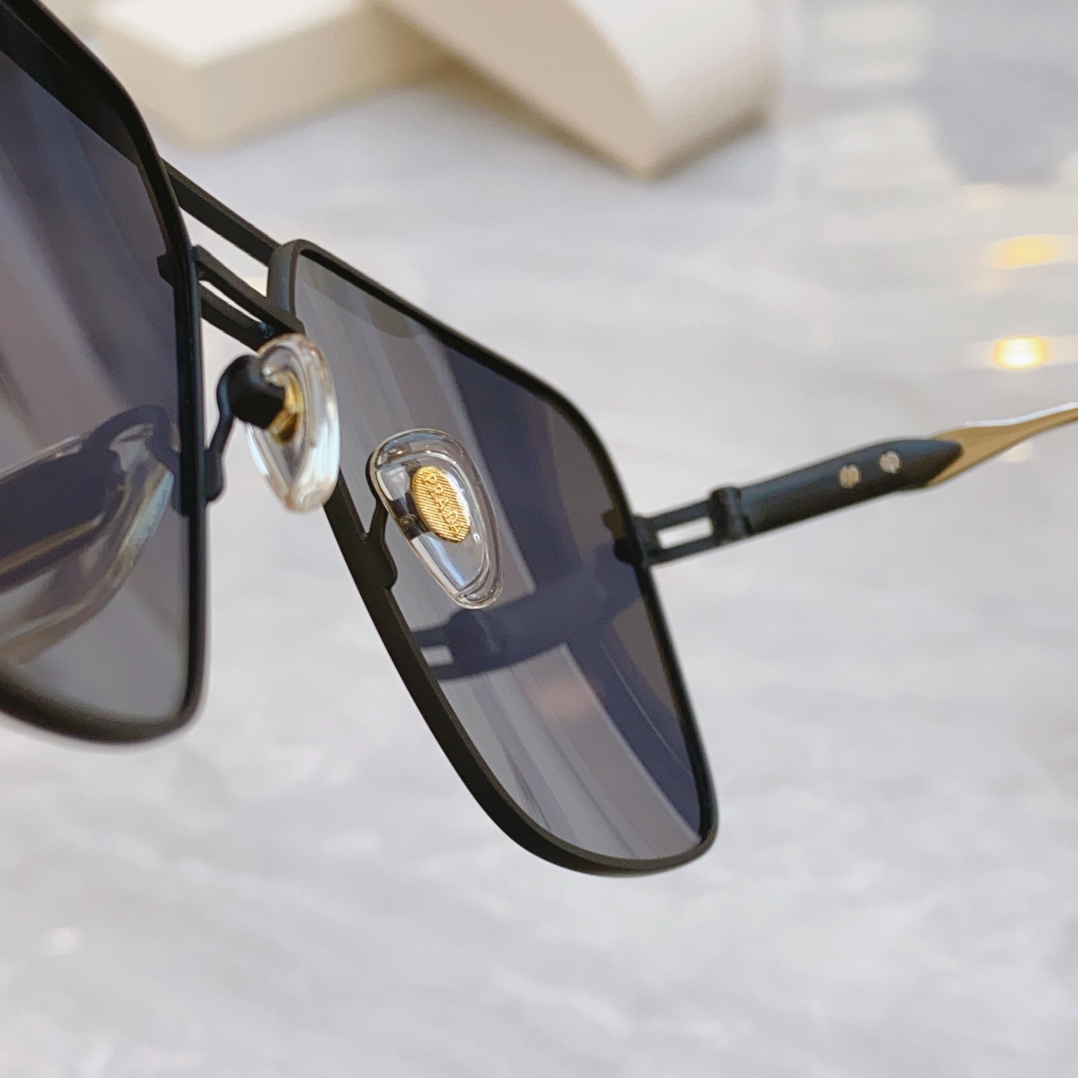 ，【PRAD*】普拉*达新款太阳镜🕶️，MODEL：PR A91-S，SIZE：60口14-145