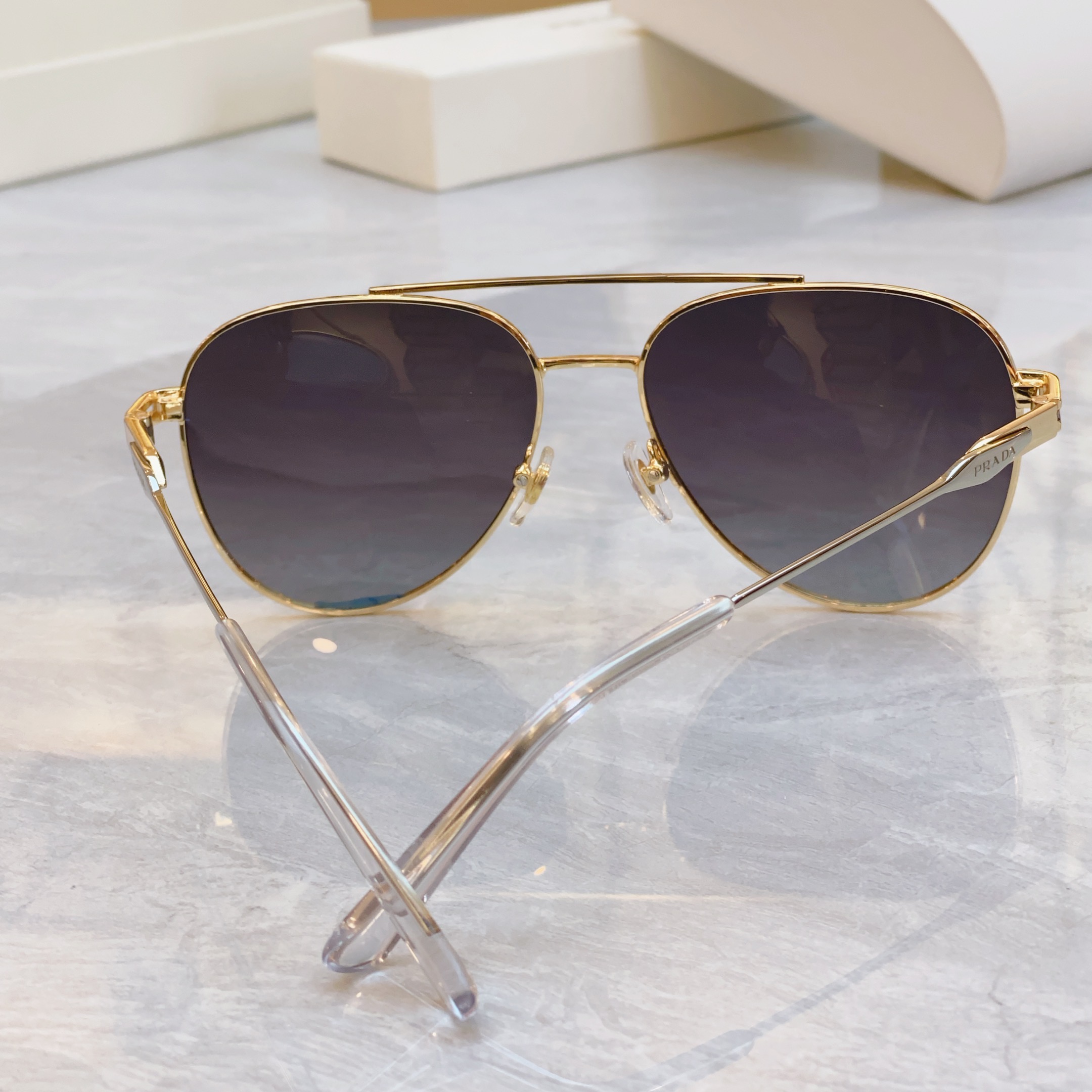 ，【PRAD*】普拉*达新款太阳镜🕶️，MODEL：PR A88-S，SIZE：59口15-145