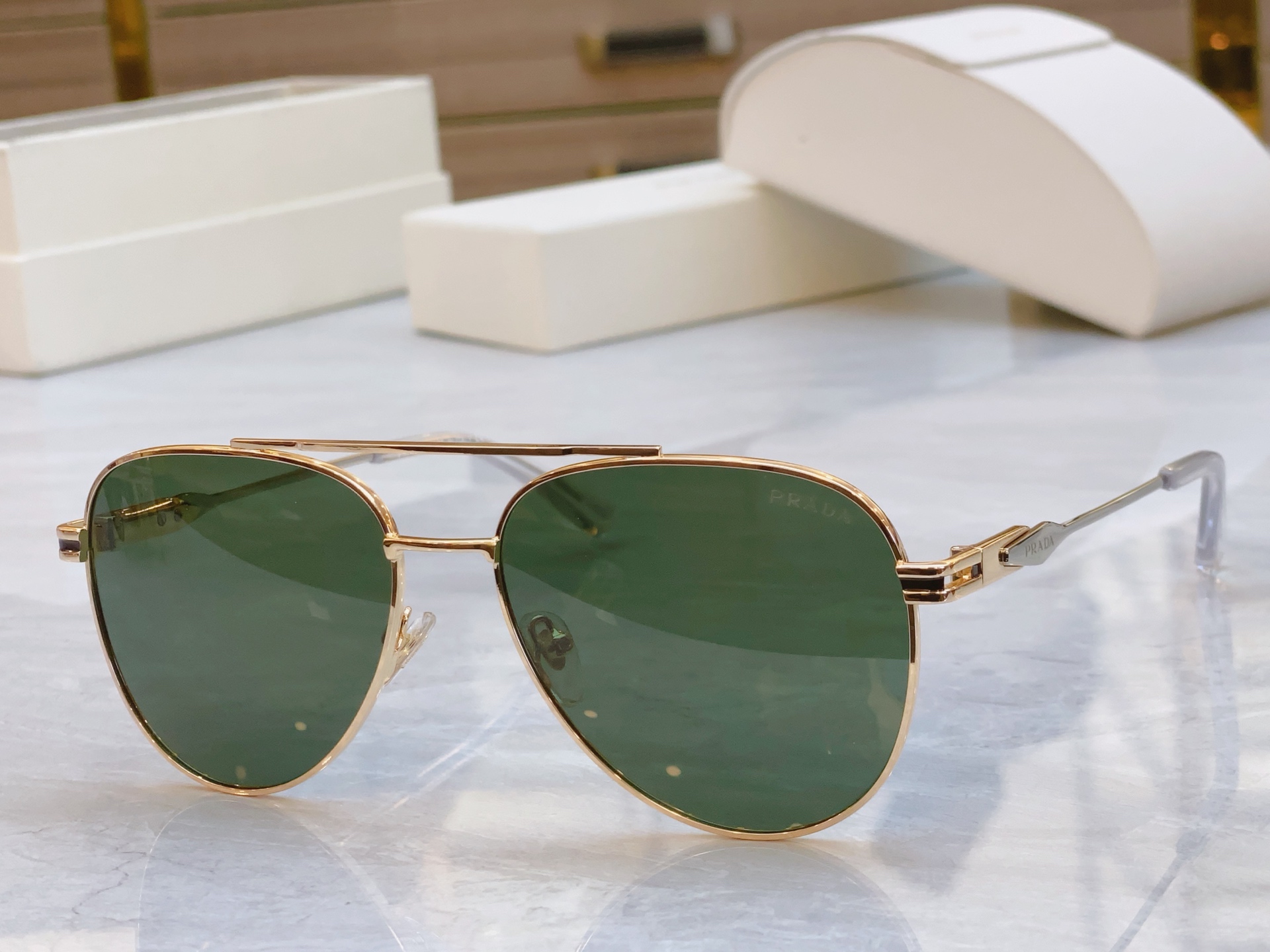 ，【PRAD*】普拉*达新款太阳镜🕶️，MODEL：PR A88-S，SIZE：59口15-145