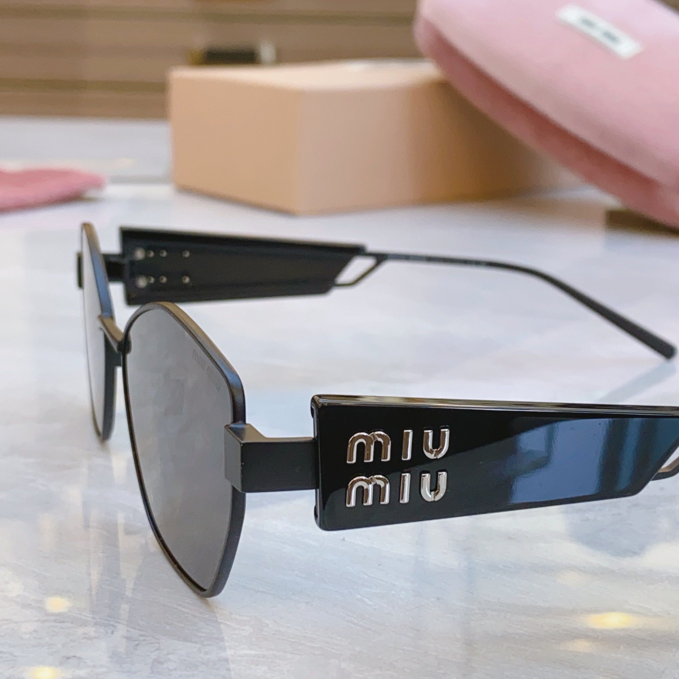，【MIU MI*】缪缪新款太阳镜，MODELSMU 66WS，SIZE：55口18-145