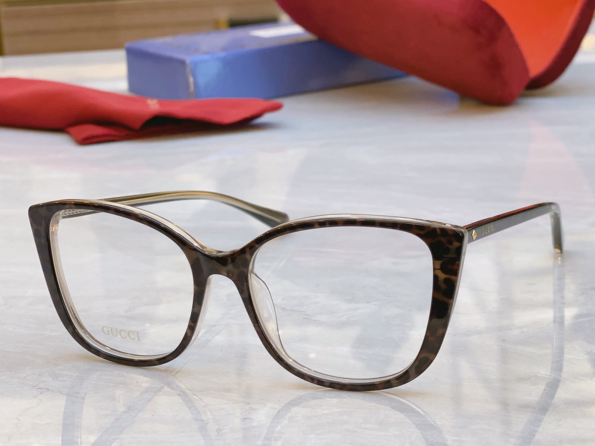 ，【GUCC*】古*驰新款光学架，MODEL：GG0026O，SIZE：54口18-145