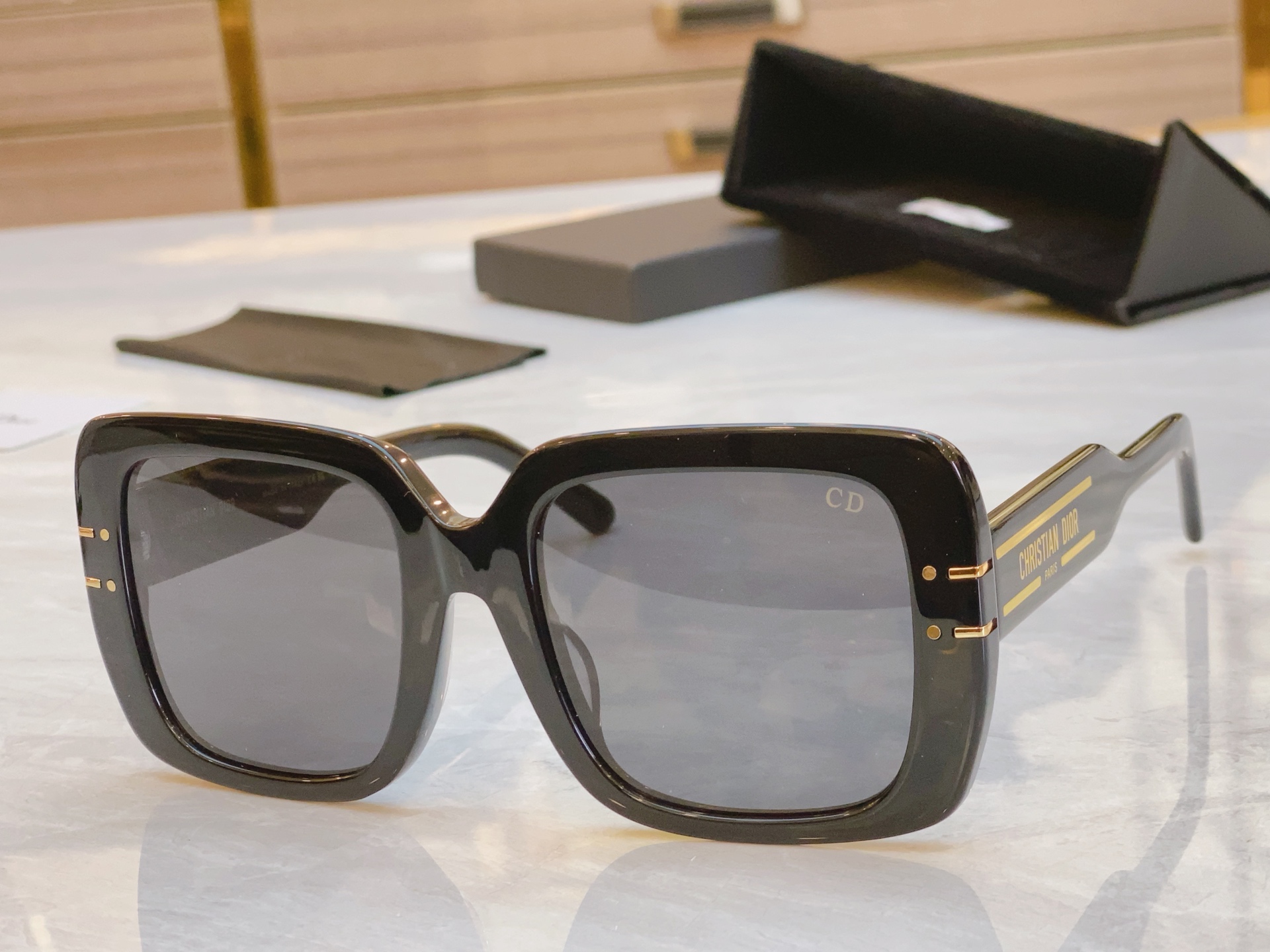 ，【DIO* 】迪*奥新款太阳镜，MODEL：Diorsignature S11F，SIZE：54口21